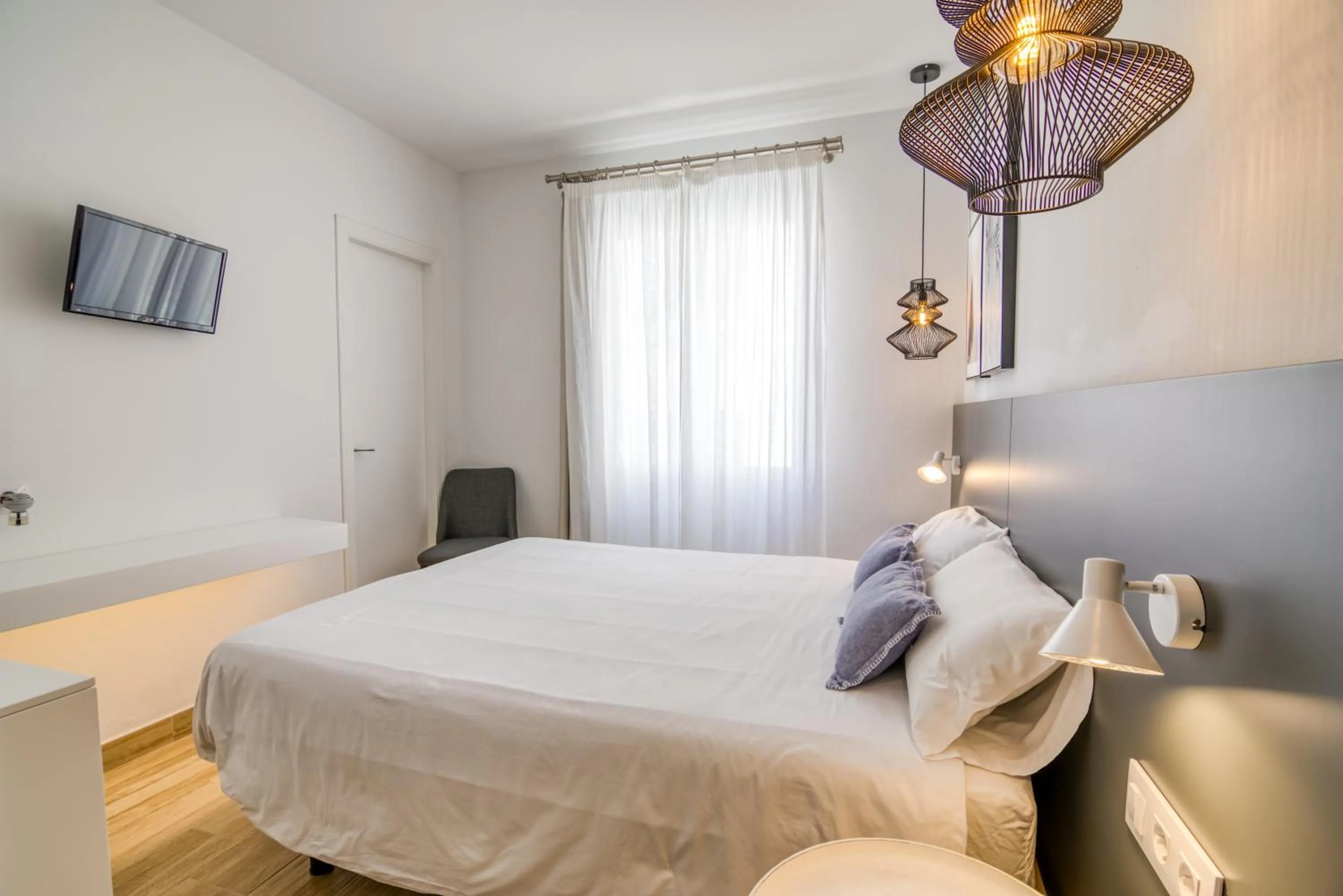 Bedroom, Bed in Hostal La Isla