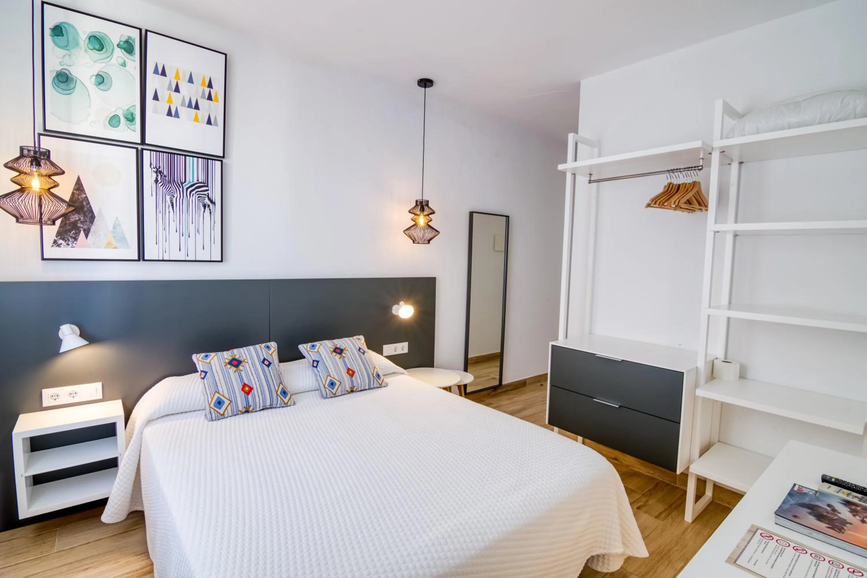 Bedroom, Bed in Hostal La Isla