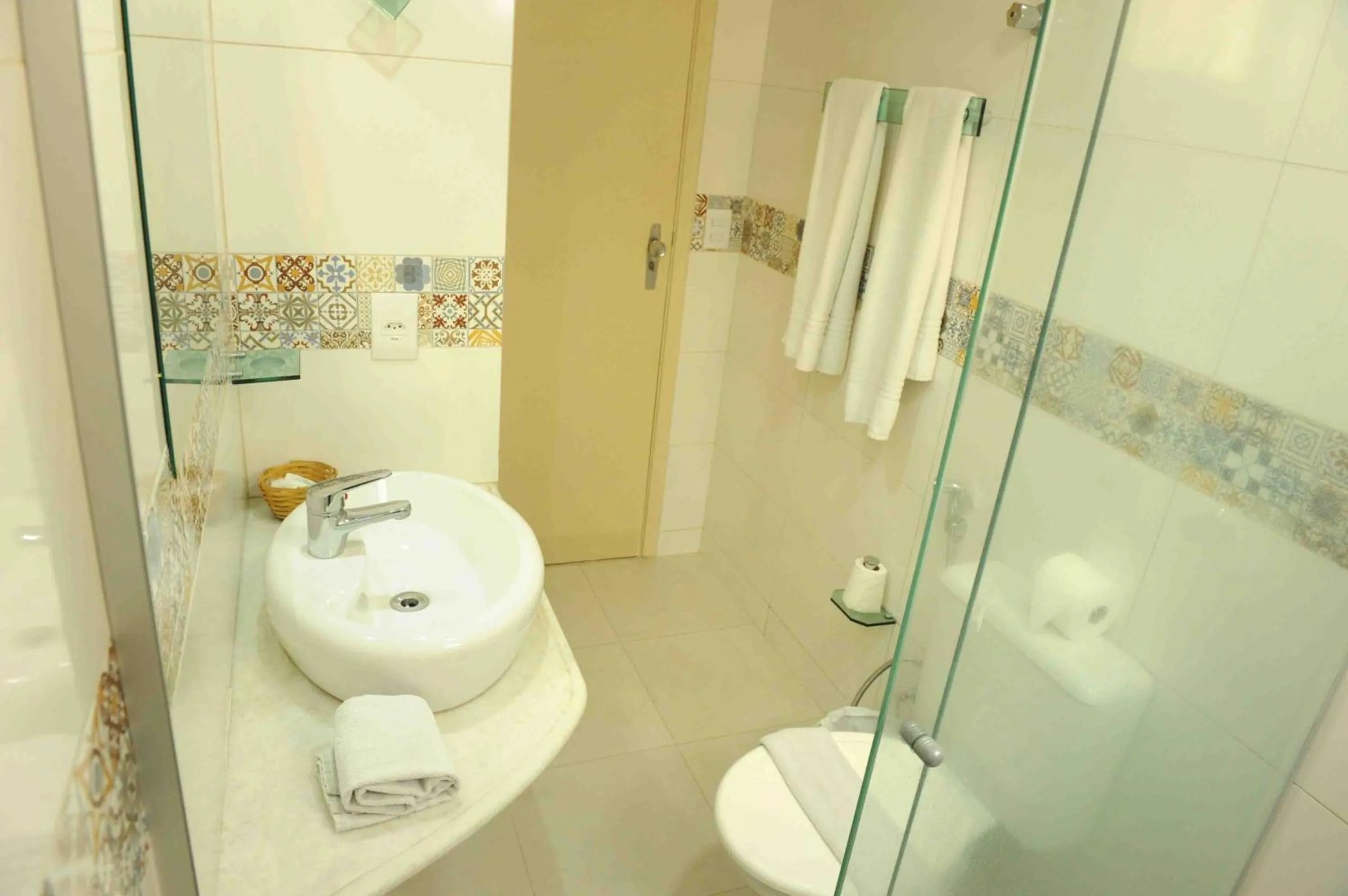 Bathroom in Oft Garden hotel