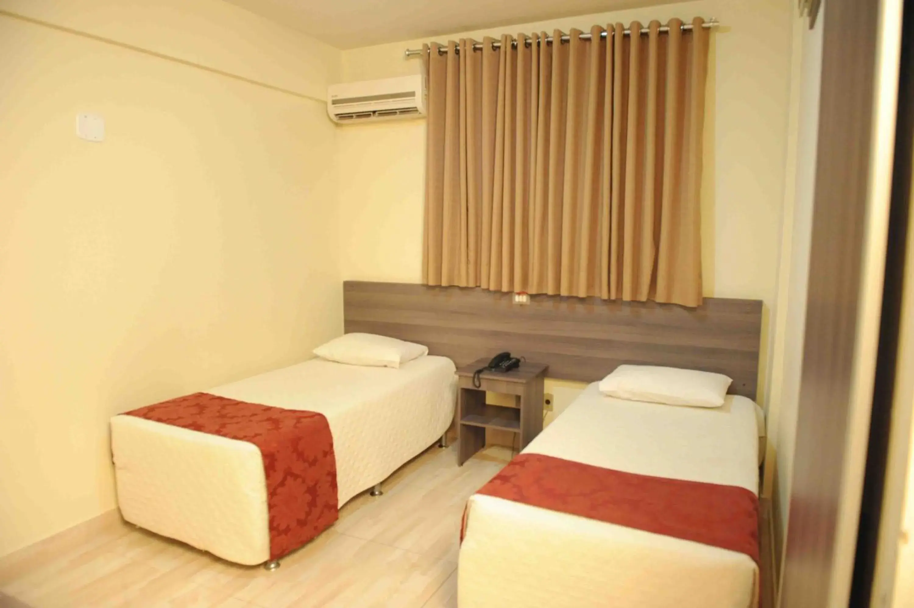 Twin Room in Oft Garden hotel Twin Room in Oft Garden hotel