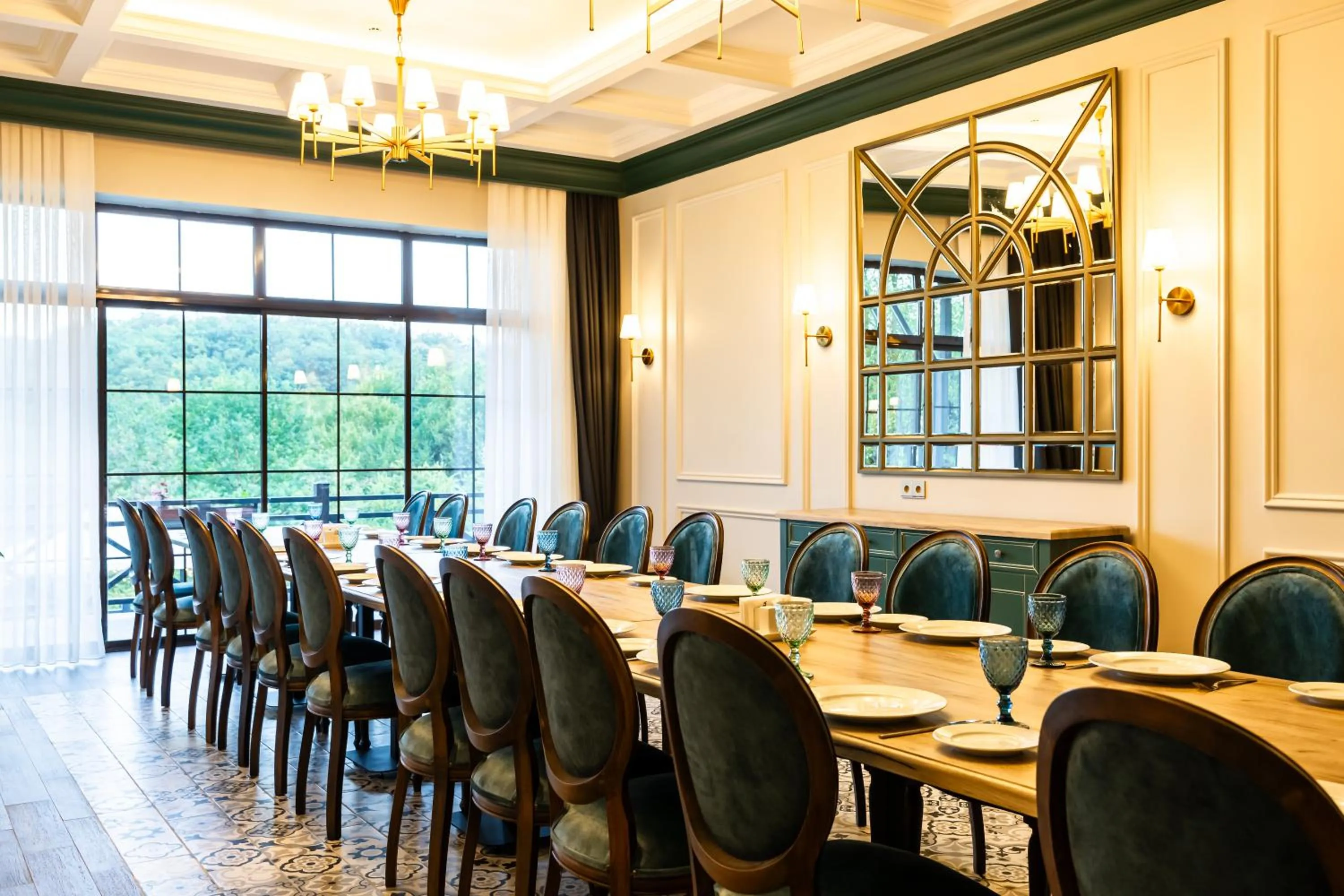 Restaurant/places to eat in Macara Village Resort