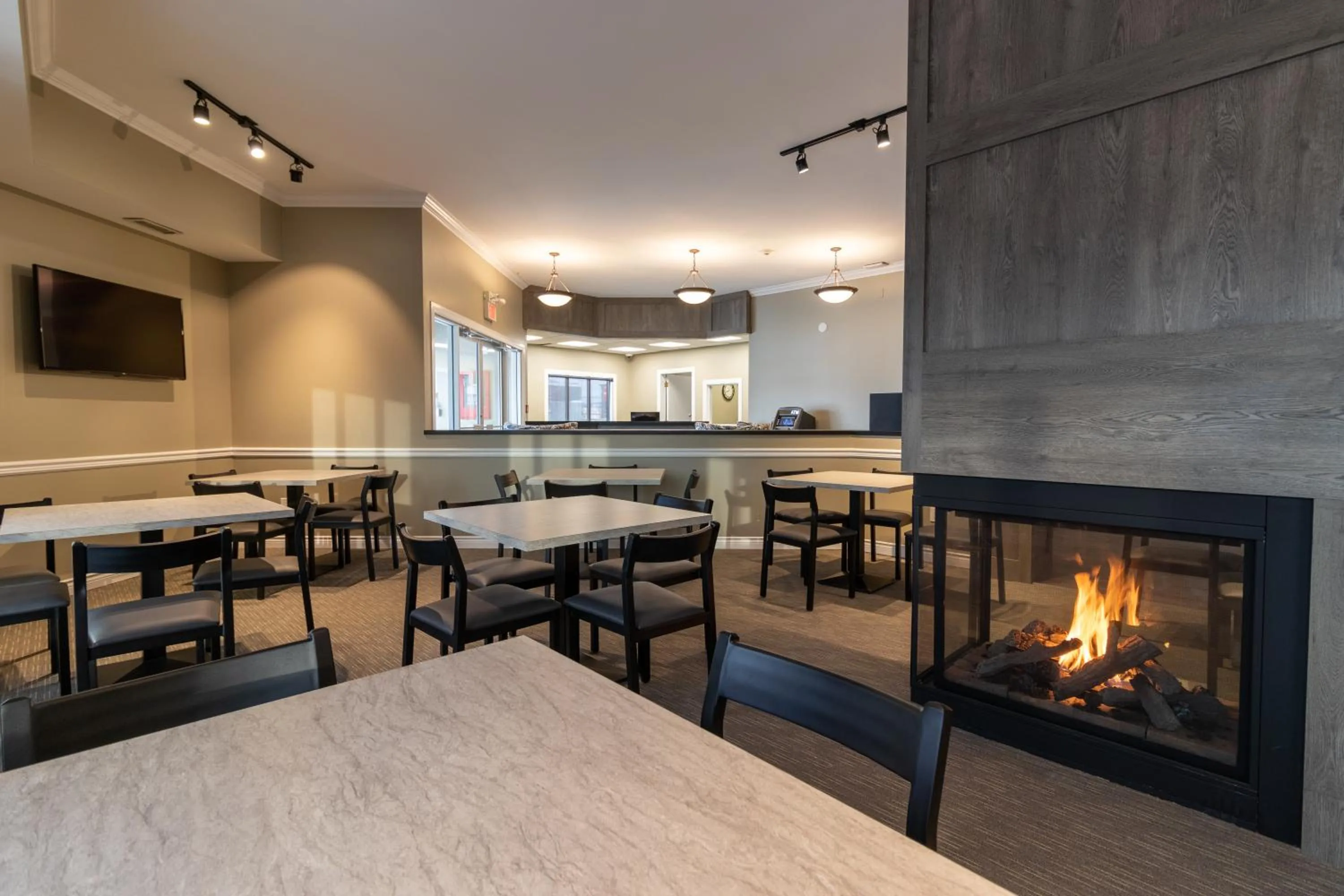 Restaurant/places to eat in BCM Inns Fort McMurray - Downtown