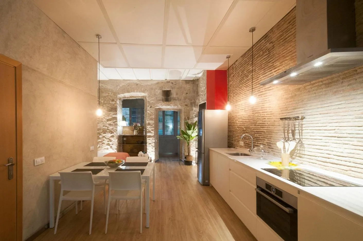 Kitchen or kitchenette in Onyar apartments Rambla de la llibertat 27