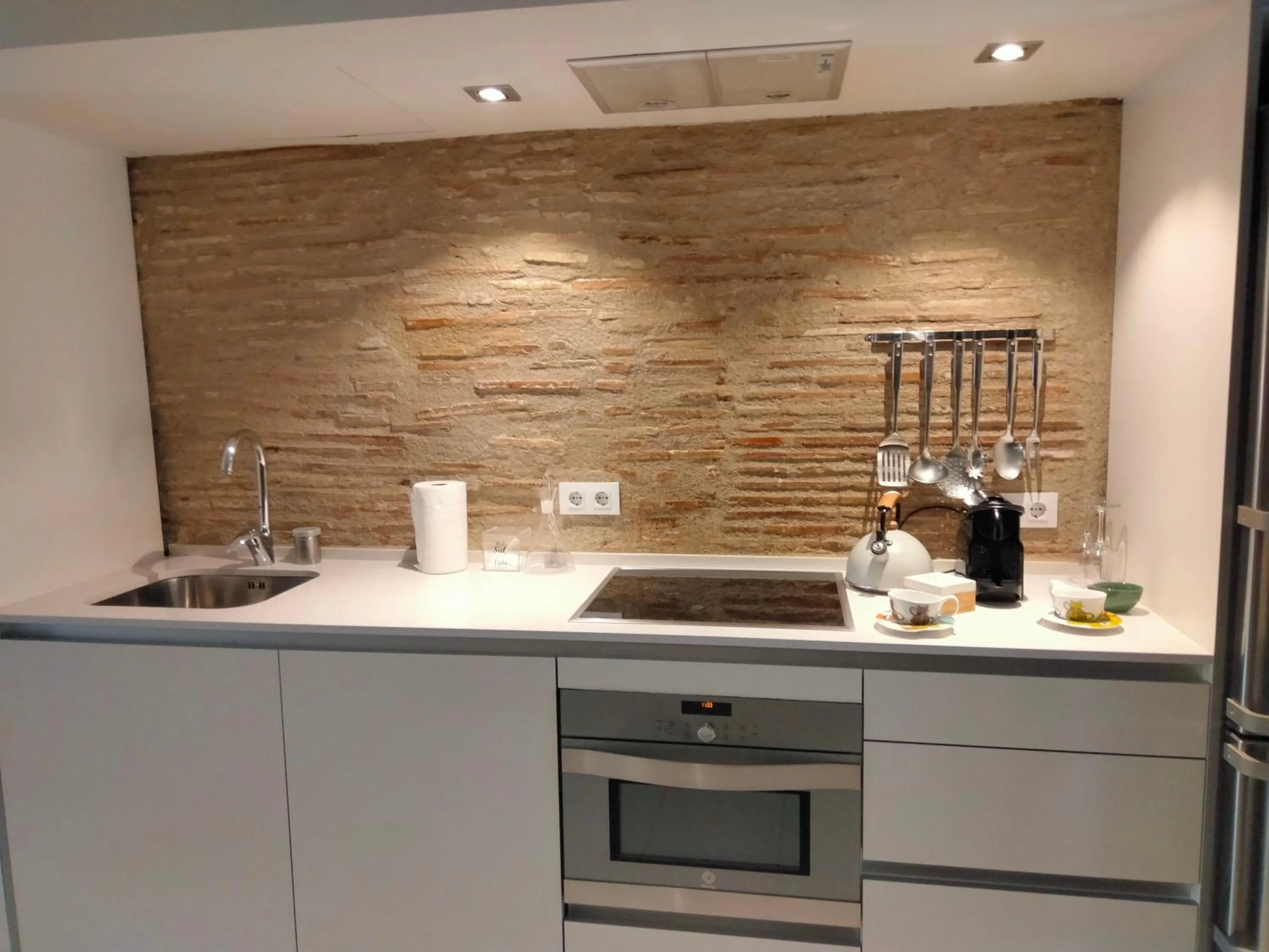 Kitchen or kitchenette in Onyar apartments Rambla de la llibertat 27