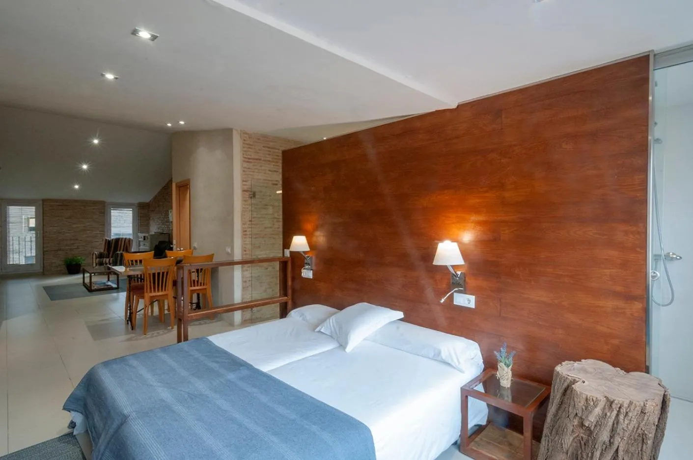 Bedroom, Bed in Onyar apartments Rambla de la llibertat 27