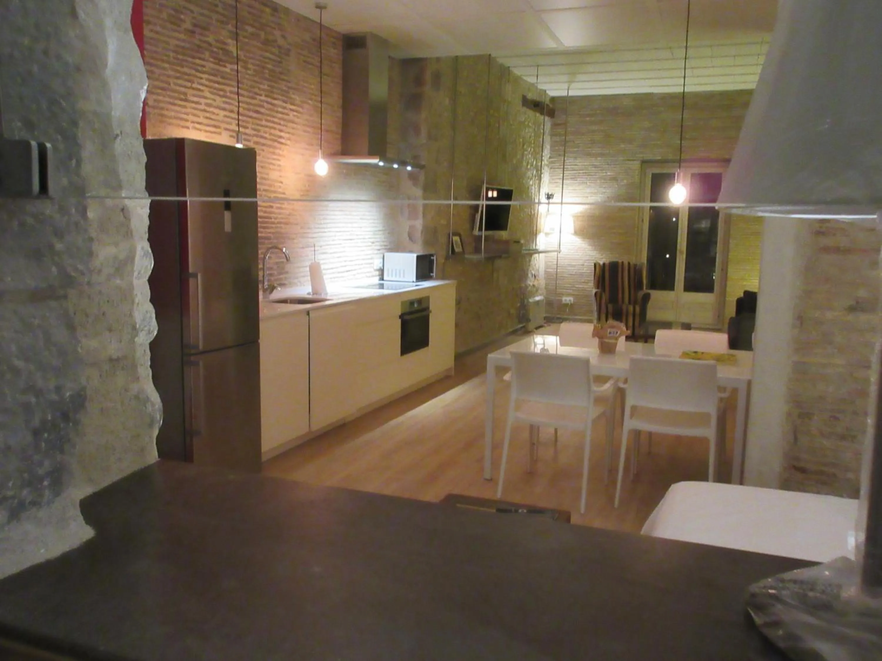 Kitchen or kitchenette in Onyar apartments Rambla de la llibertat 27