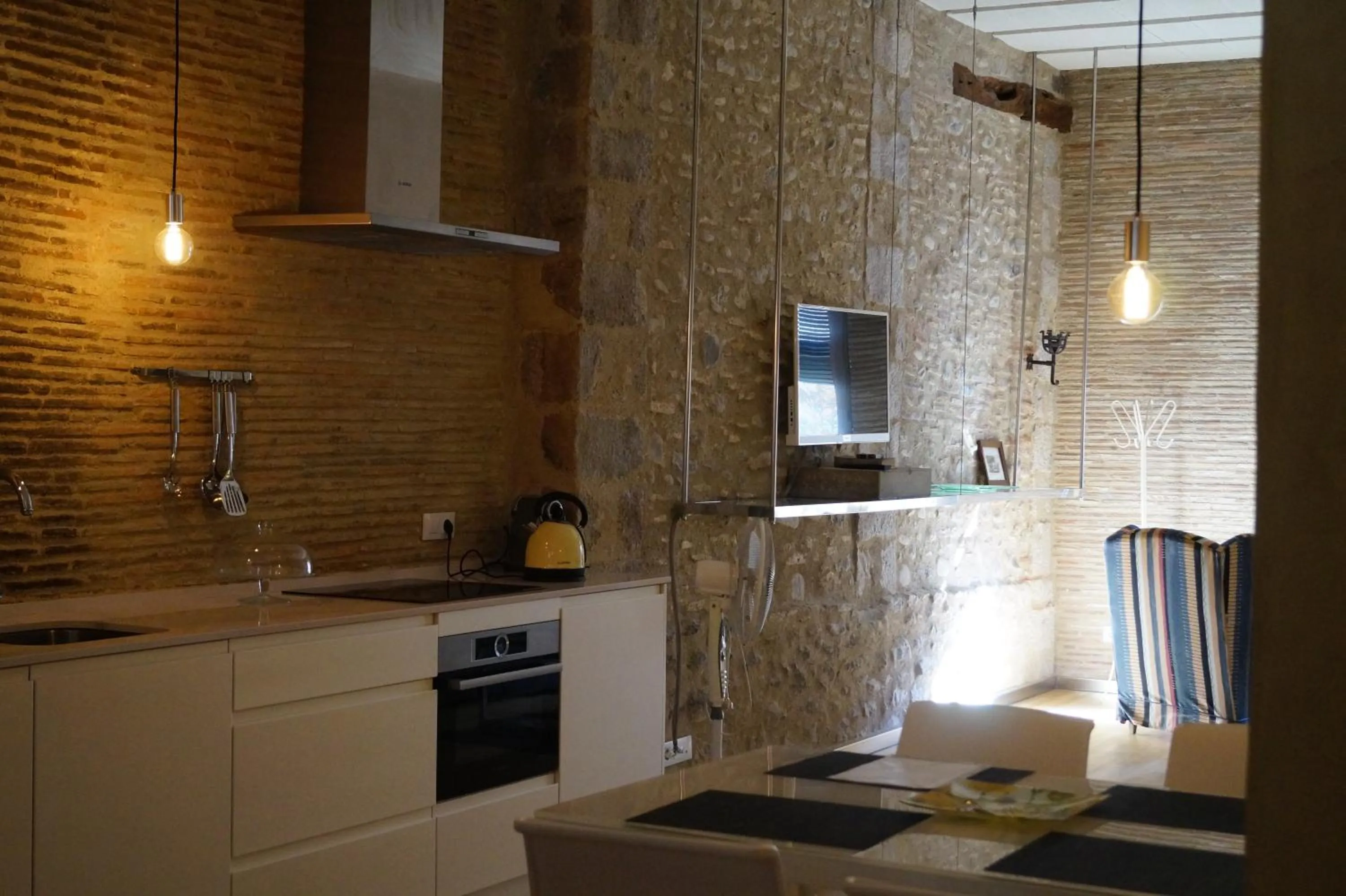 Kitchen or kitchenette in Onyar apartments Rambla de la llibertat 27