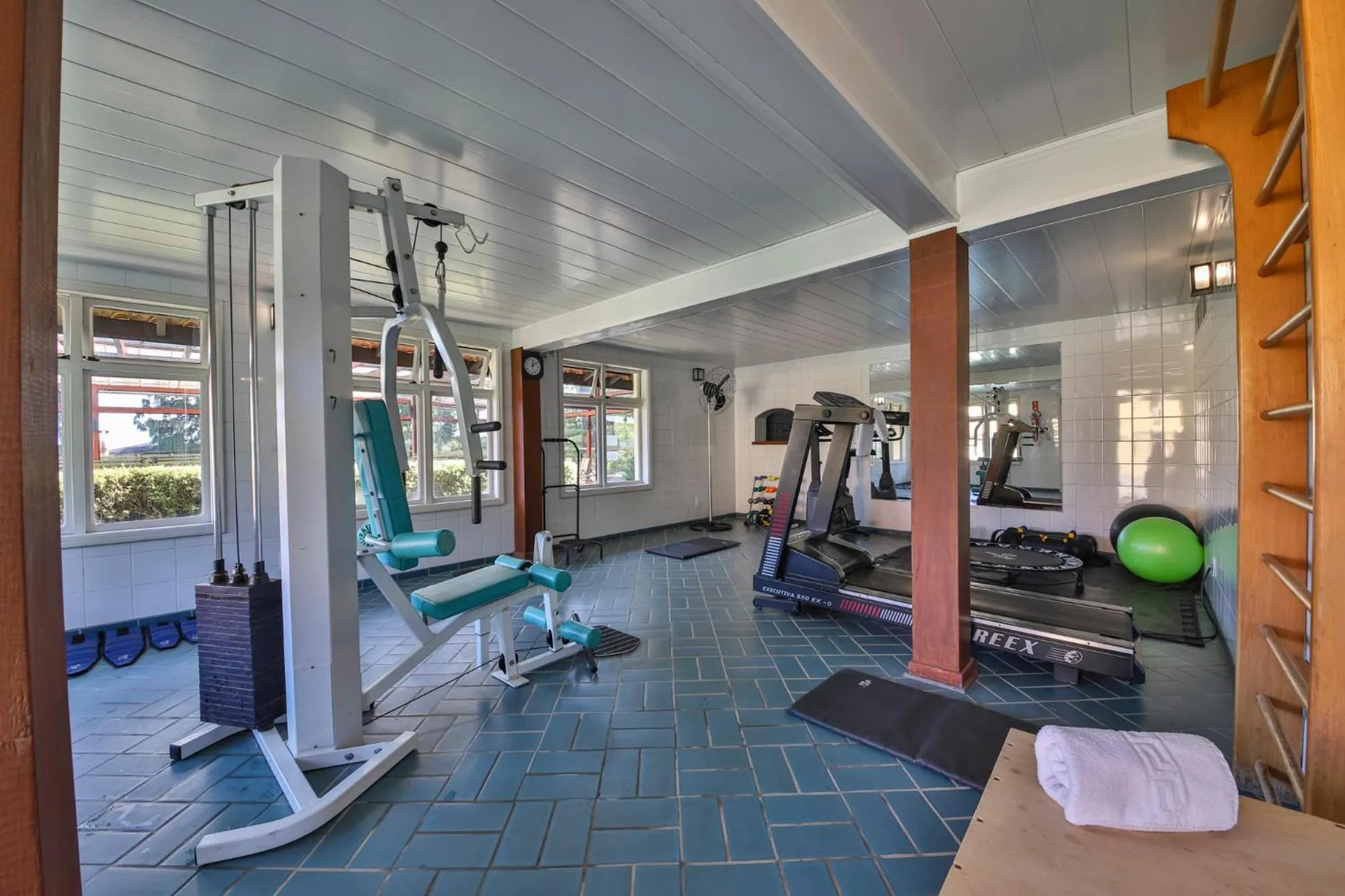 Fitness centre/facilities in Esquilo Hotel
