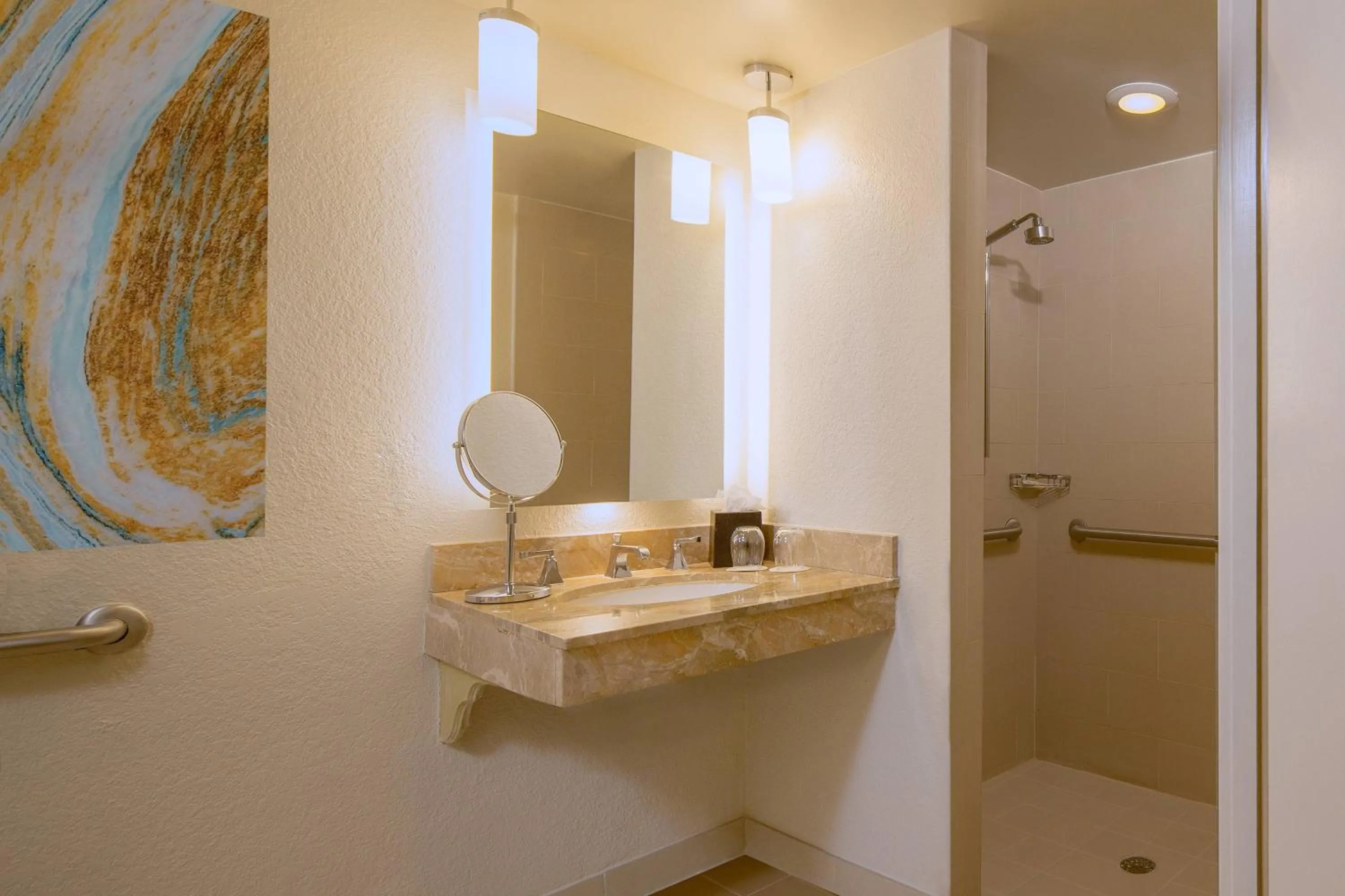 Photo of the whole room in The Westin Tampa Waterside