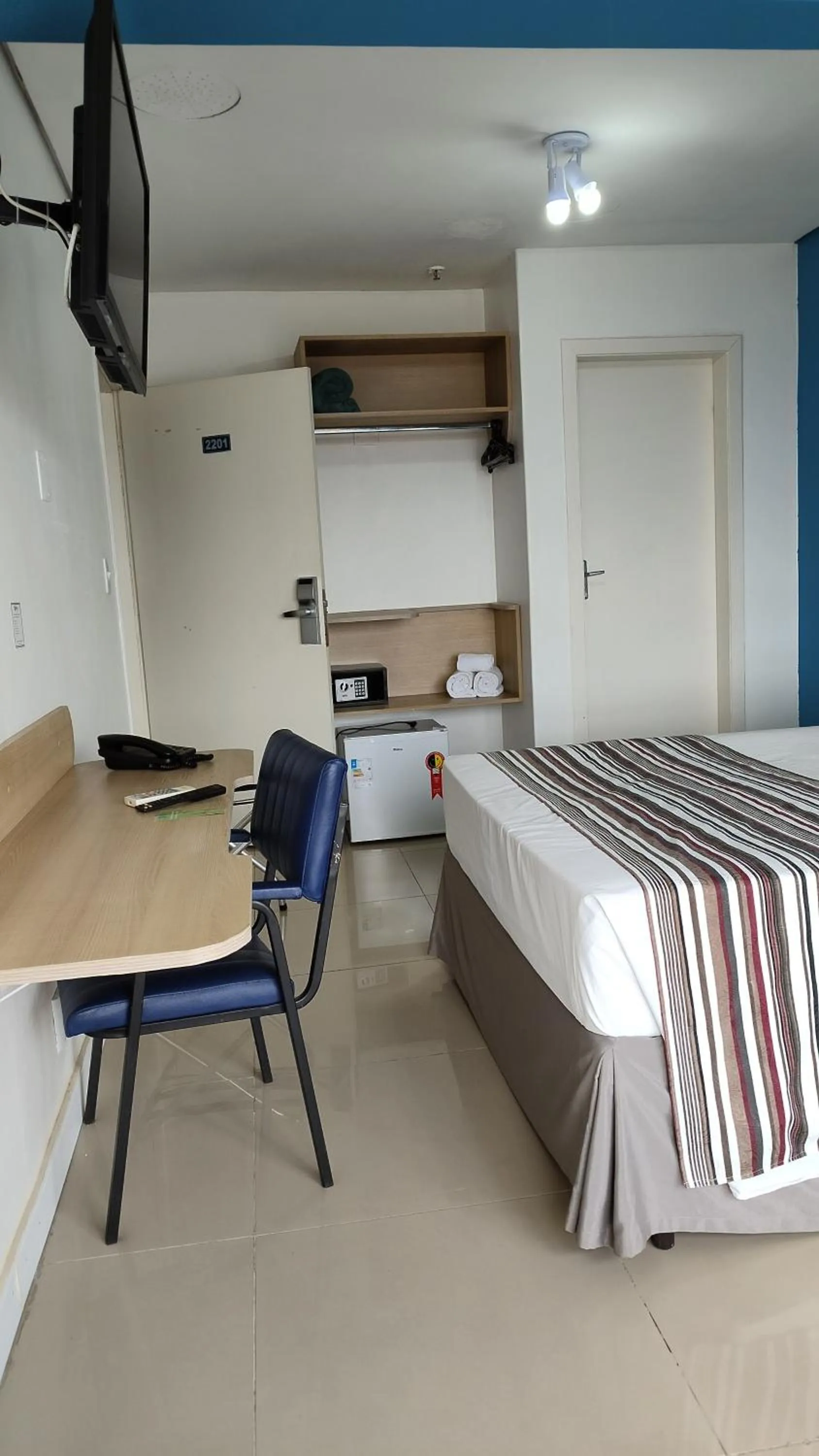 Bedroom, Bed in Hotel Dan Inn Express Porto Alegre by Nacional Inn -Próximo à Arena do Grêmio, Parque Harmonia e Réveillon na Orla do Guaíba