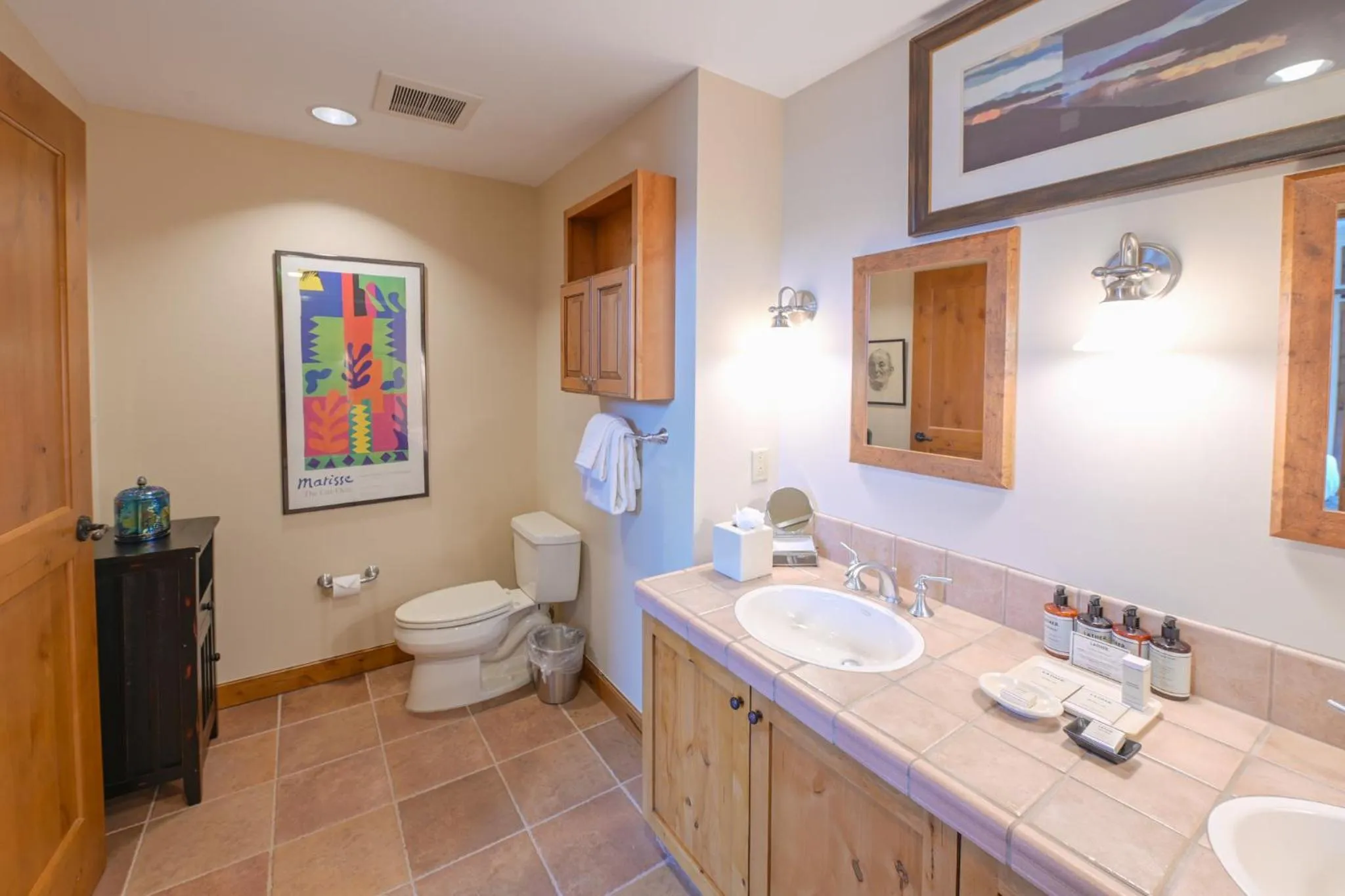 Bathroom in The Lodge at Mountaineer Square