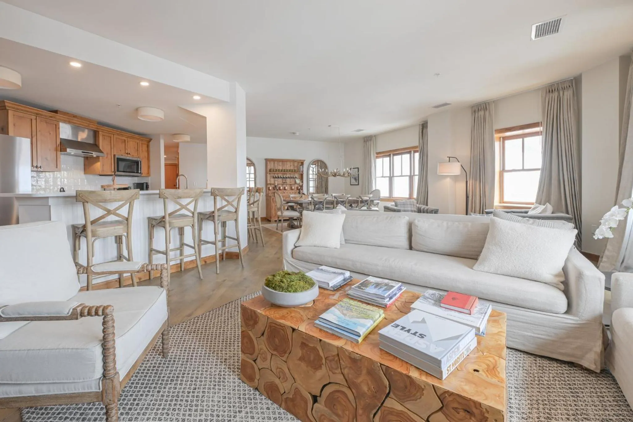 Living room in The Lodge at Mountaineer Square