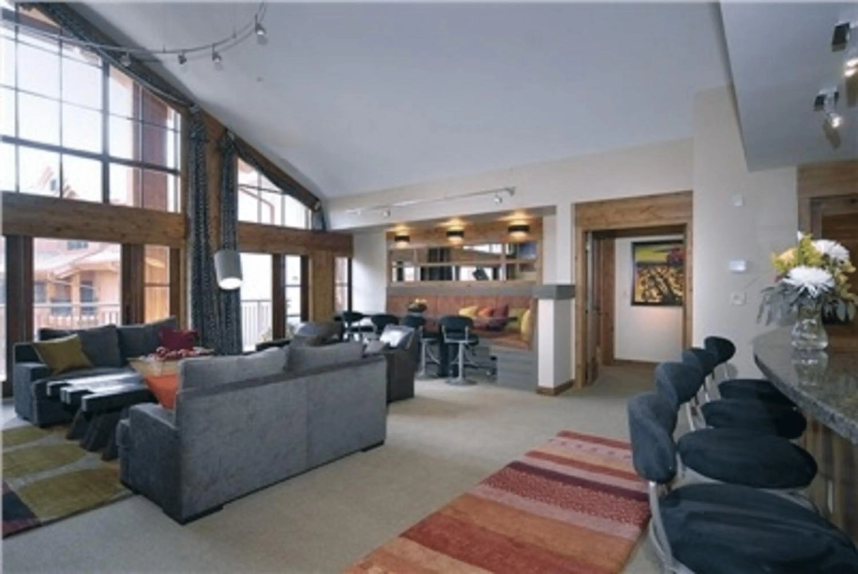 Living room in The Lodge at Mountaineer Square, A Vail Resorts Property
