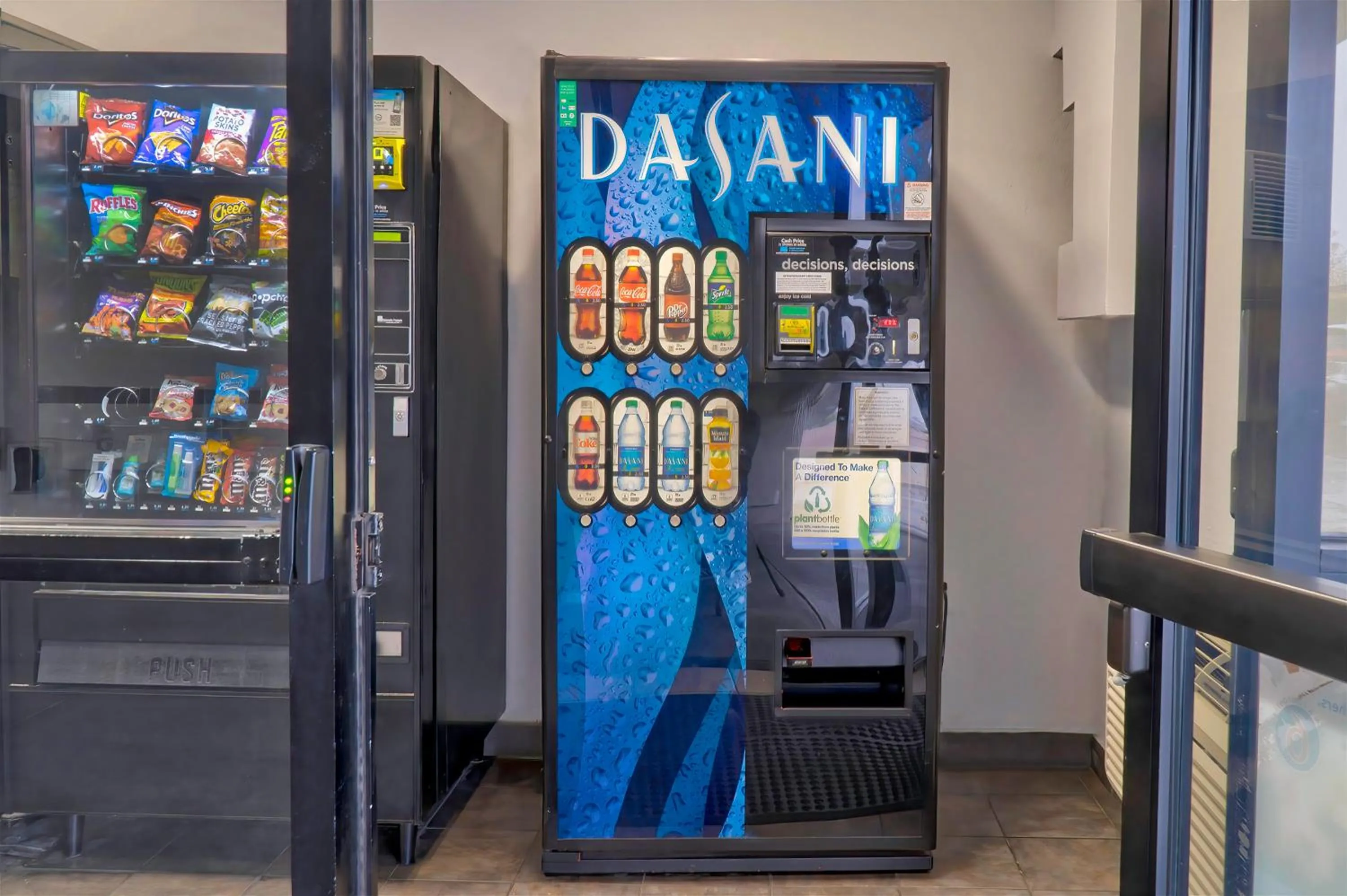 vending machine in Motel 6-El Monte, CA - Los Angeles