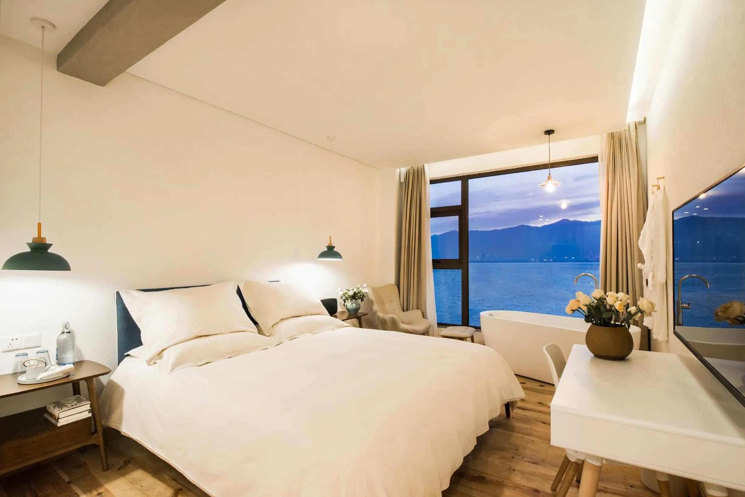 Bed in Yuanshanqing·Stone Hill Seaview Guesthouse