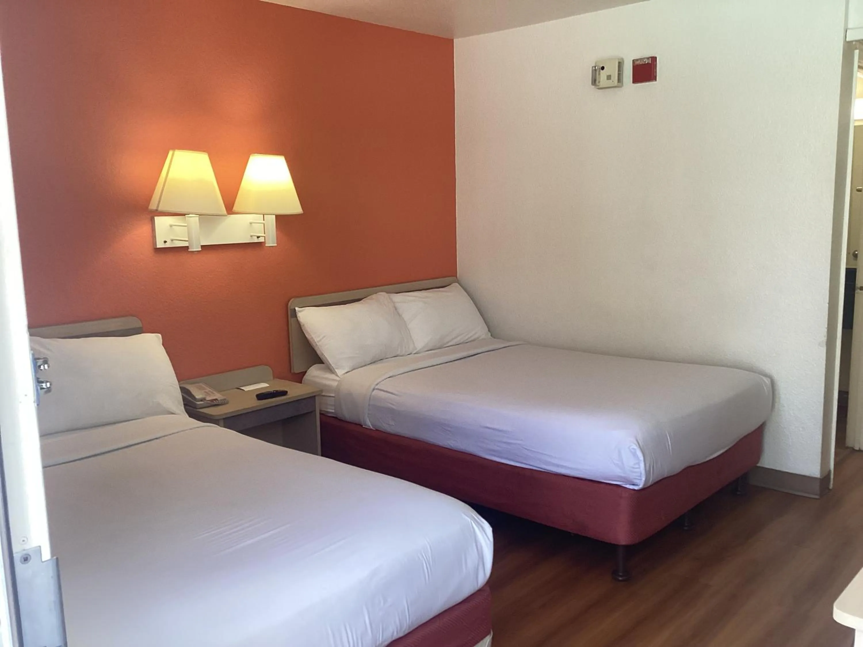 Bed in Motel 6-Grants Pass, OR