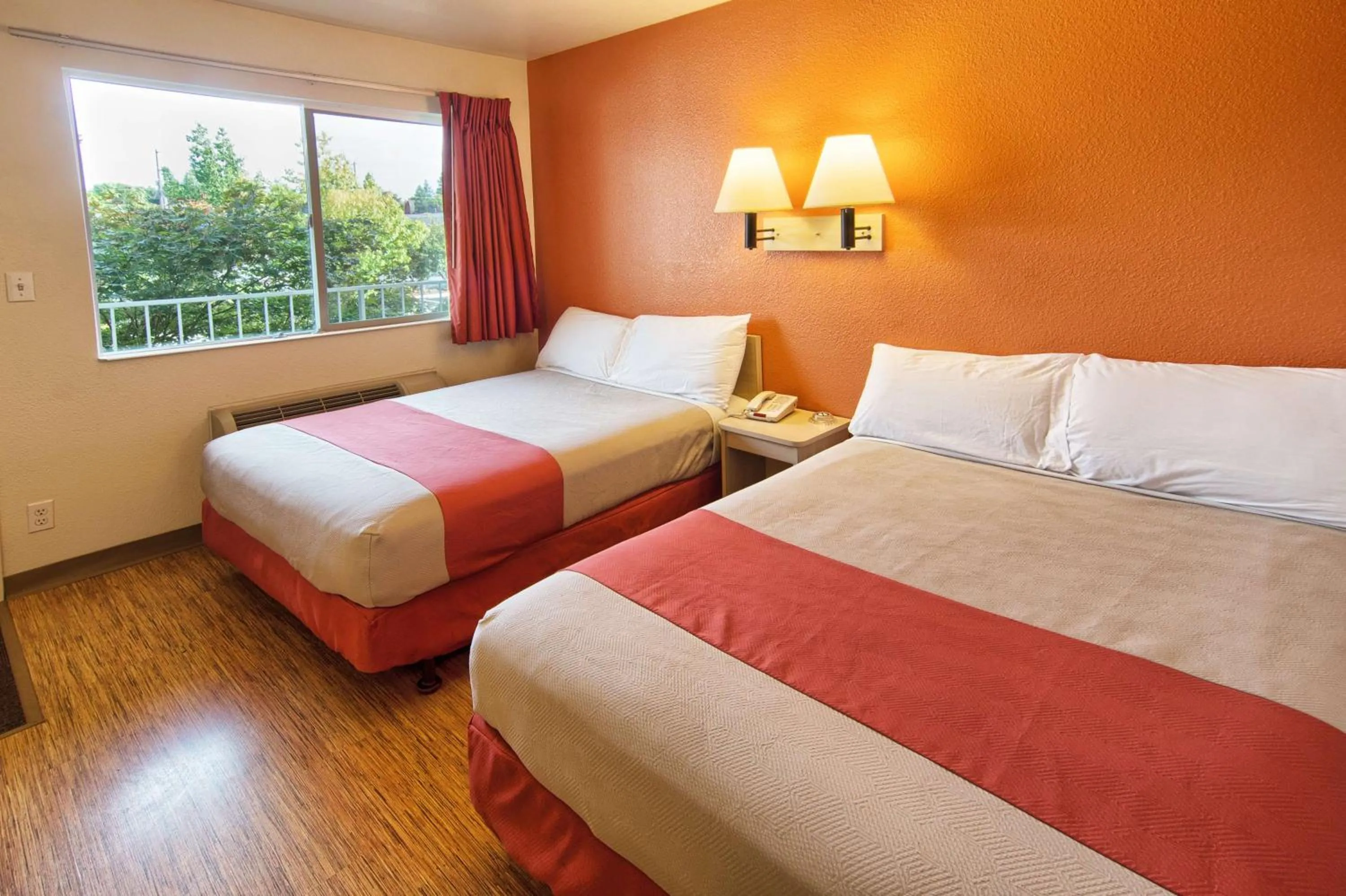 Photo of the whole room, Bed in Motel 6-Coeur D'Alene, ID