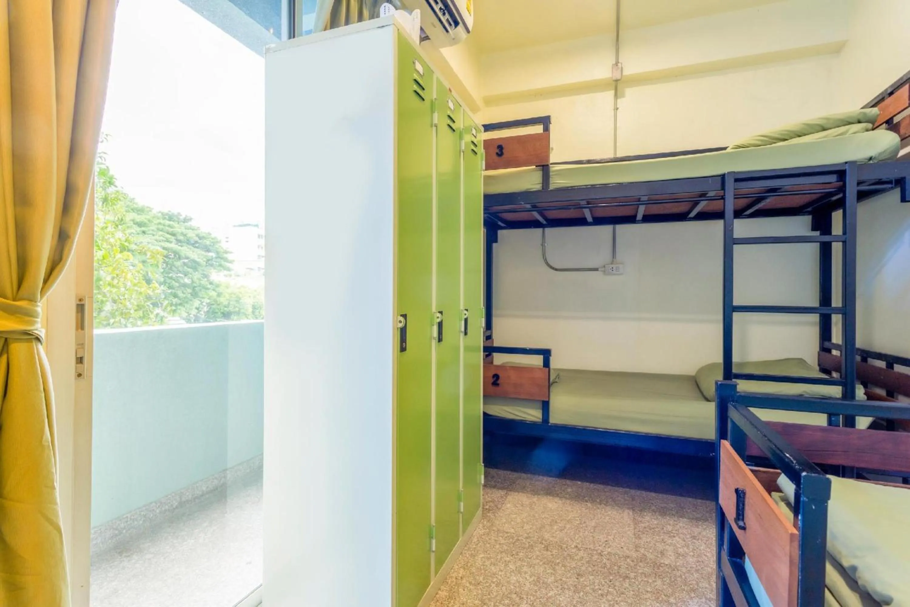 View (from property/room), Bed in OYO 928 Leaf Hostel