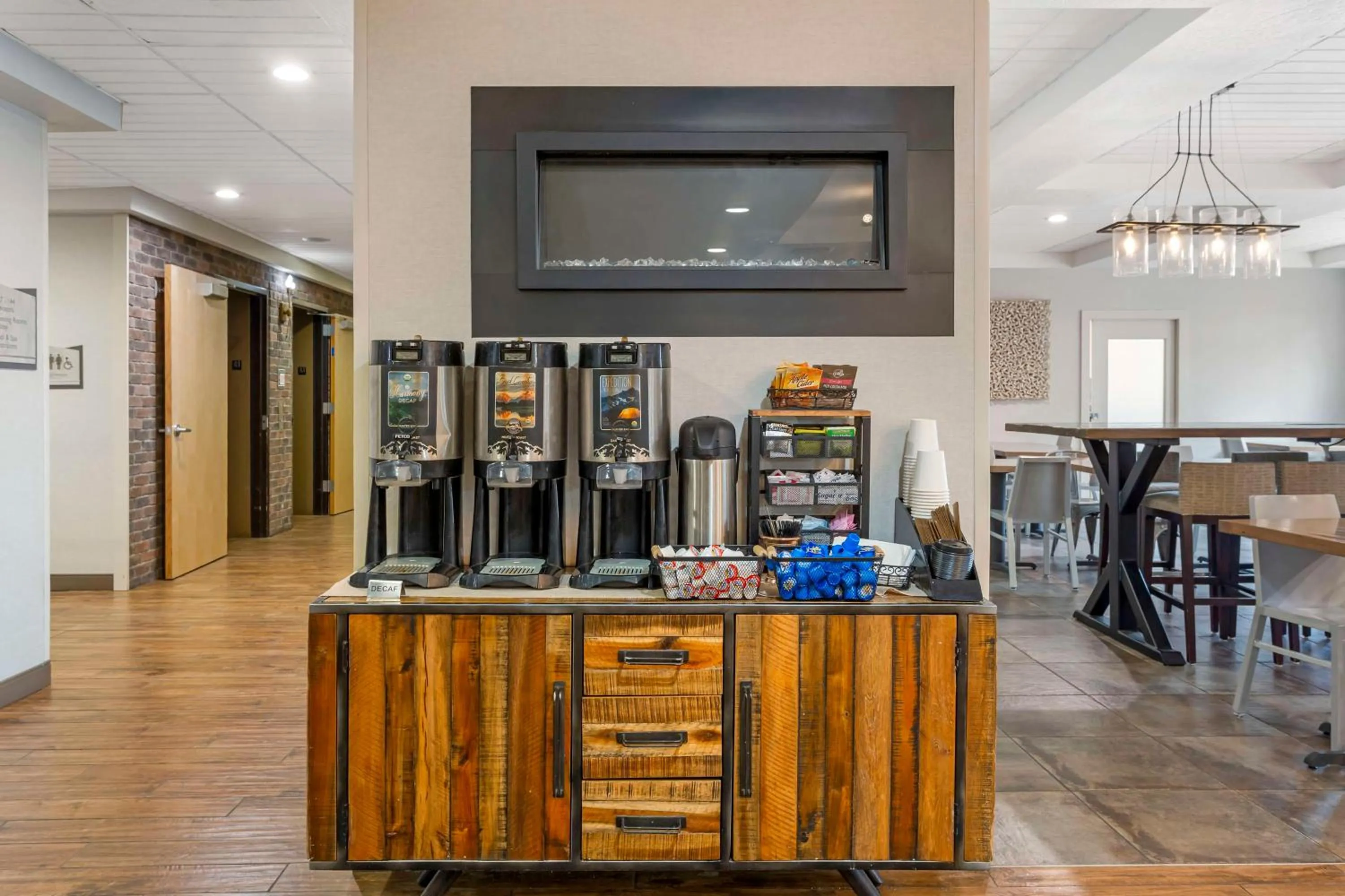 Lobby or reception in Best Western Plus Grant Creek Inn