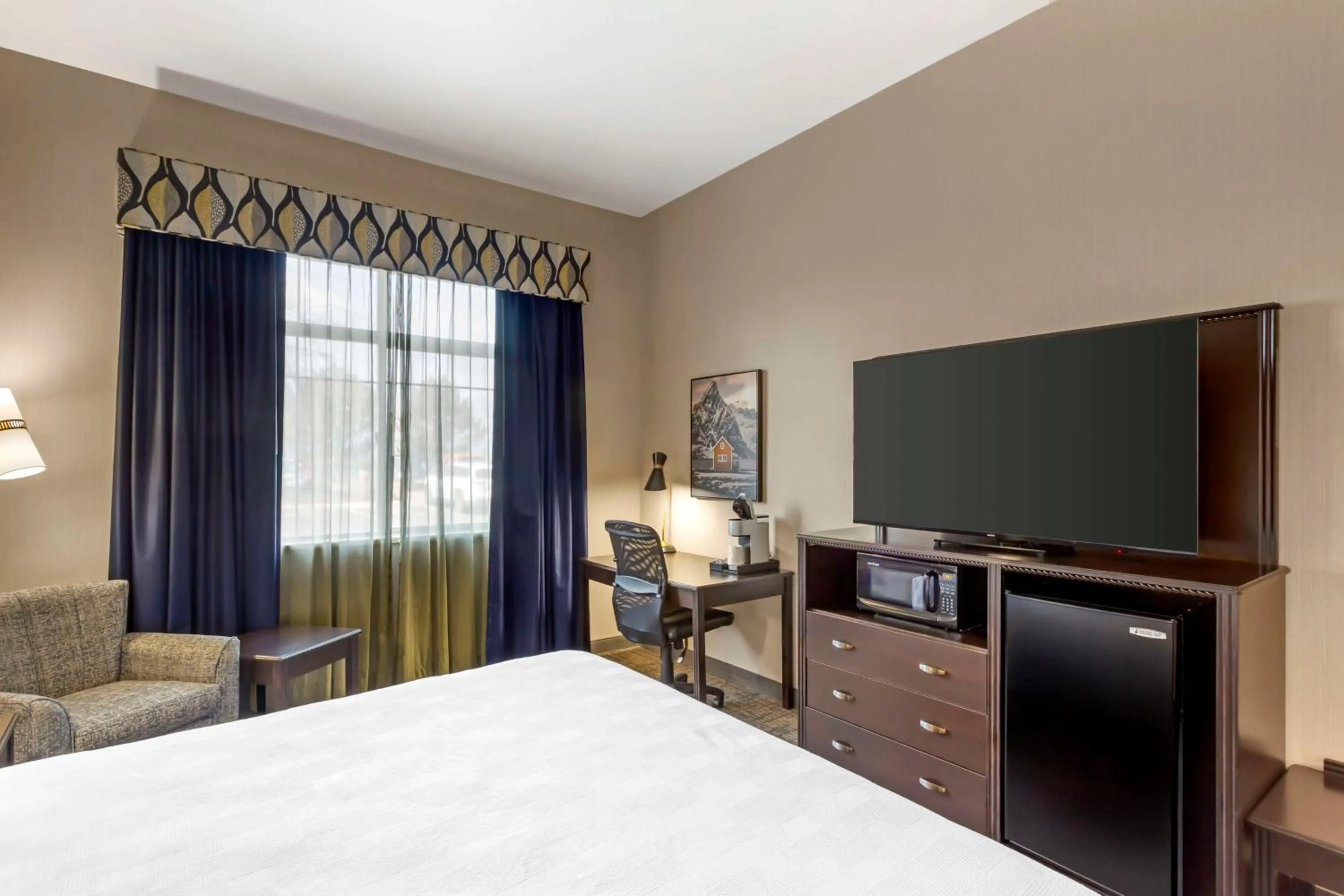 Bedroom, Bed in Best Western Plus Grant Creek Inn