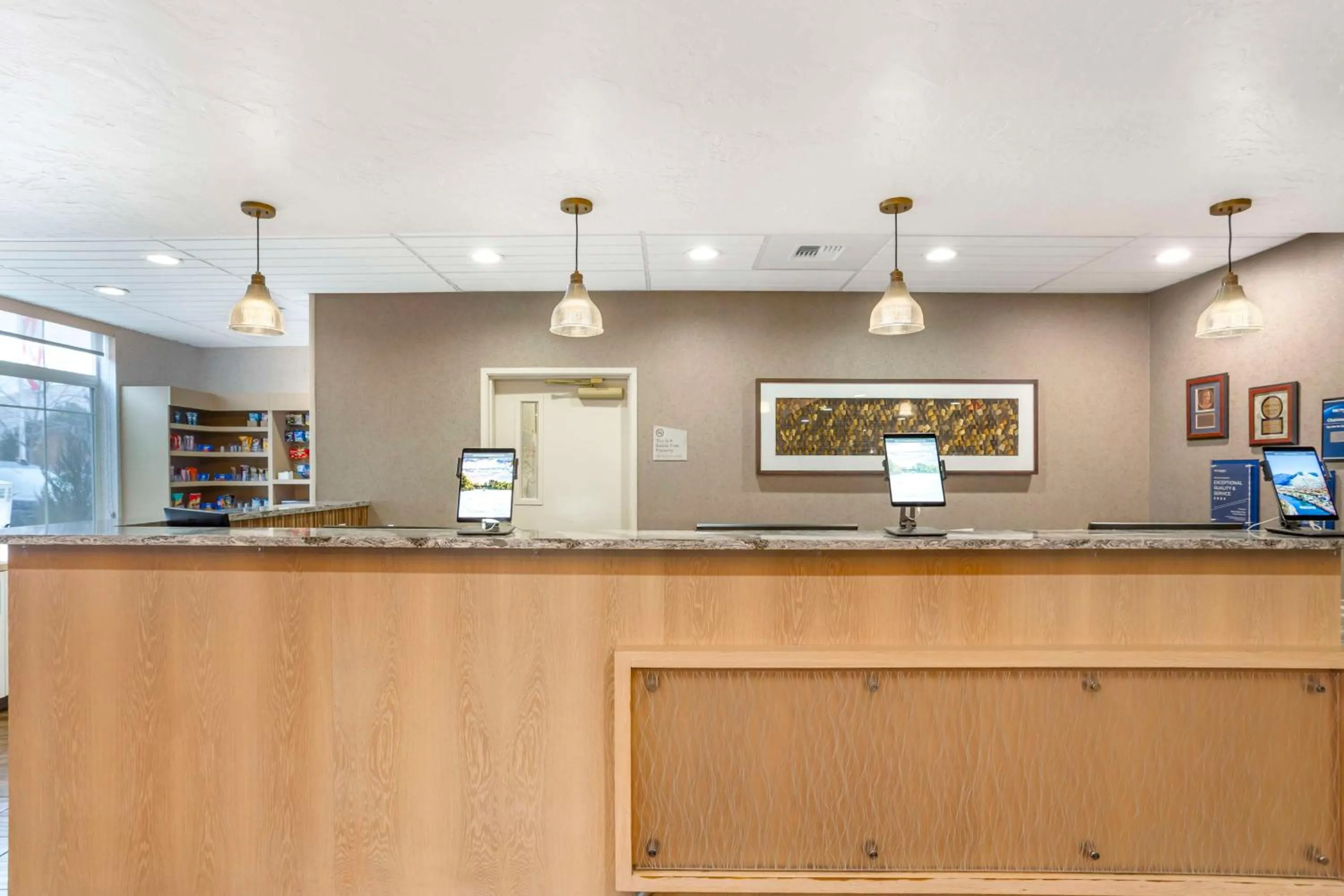 Lobby or reception in Best Western Plus Grant Creek Inn