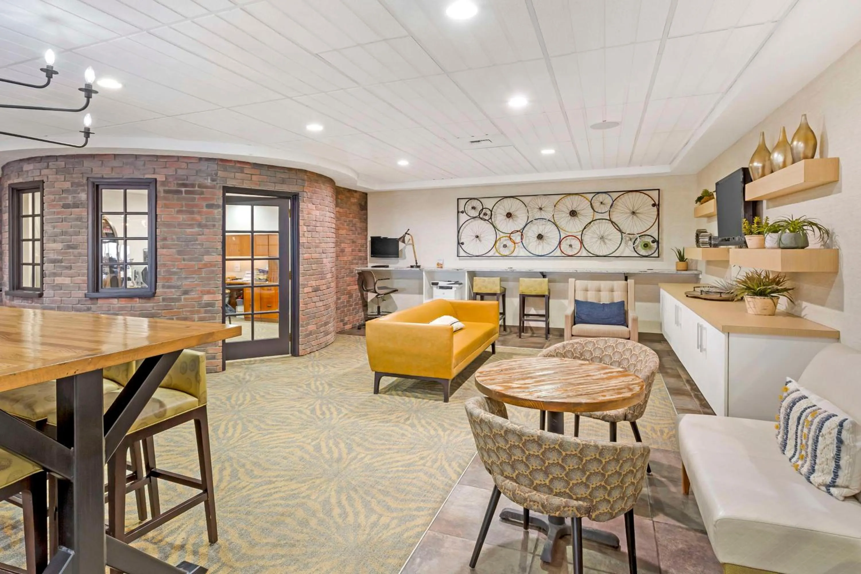 Lobby or reception in Best Western Plus Grant Creek Inn