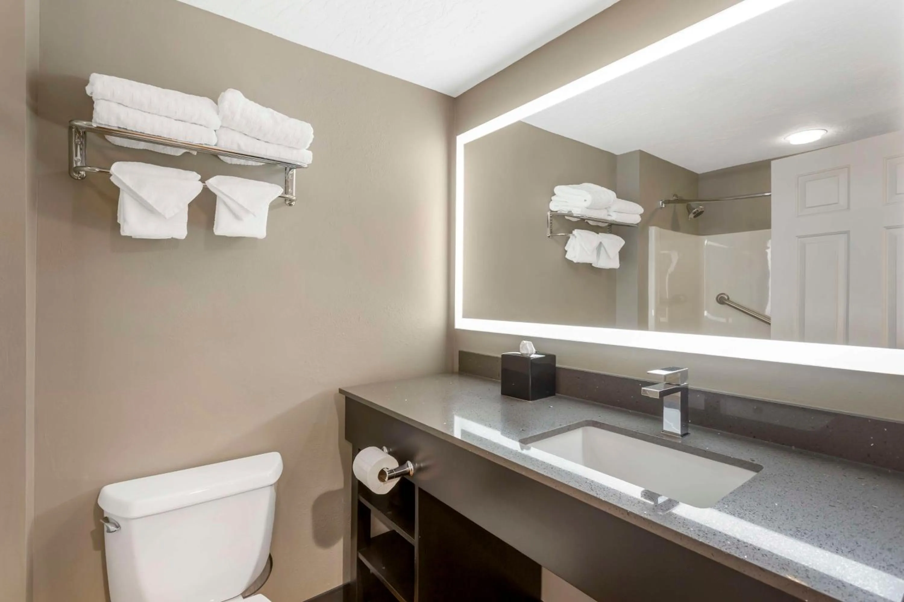 Bathroom in Best Western Plus Grant Creek Inn