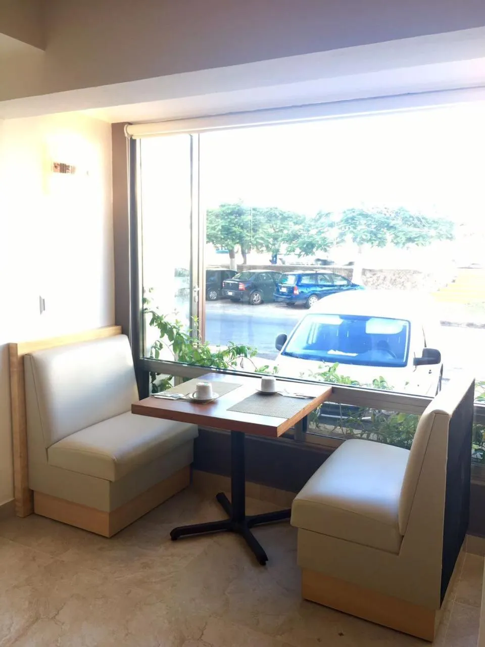 Restaurant/places to eat in Ambiance Suites