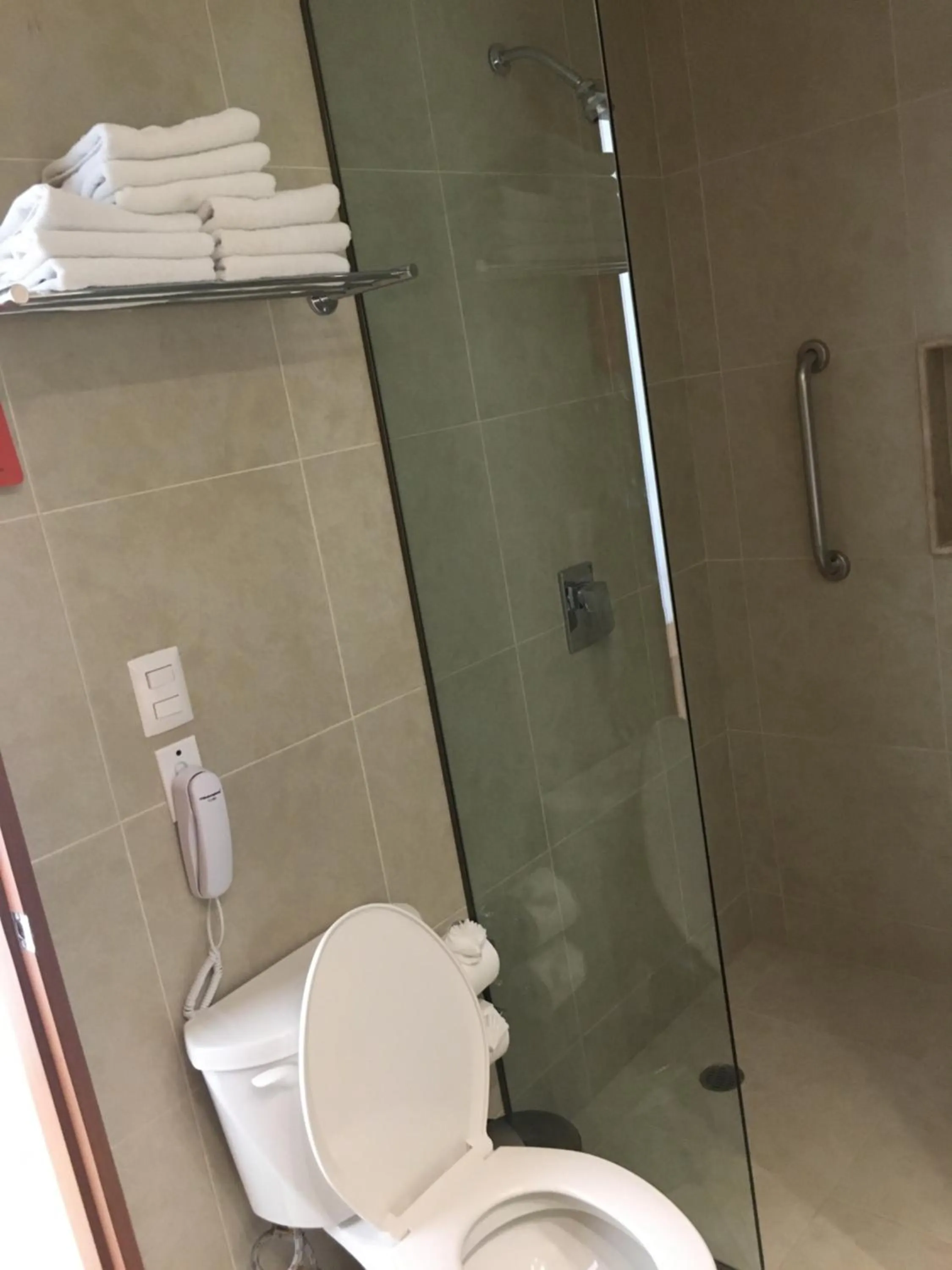 Shower in Ambiance Suites