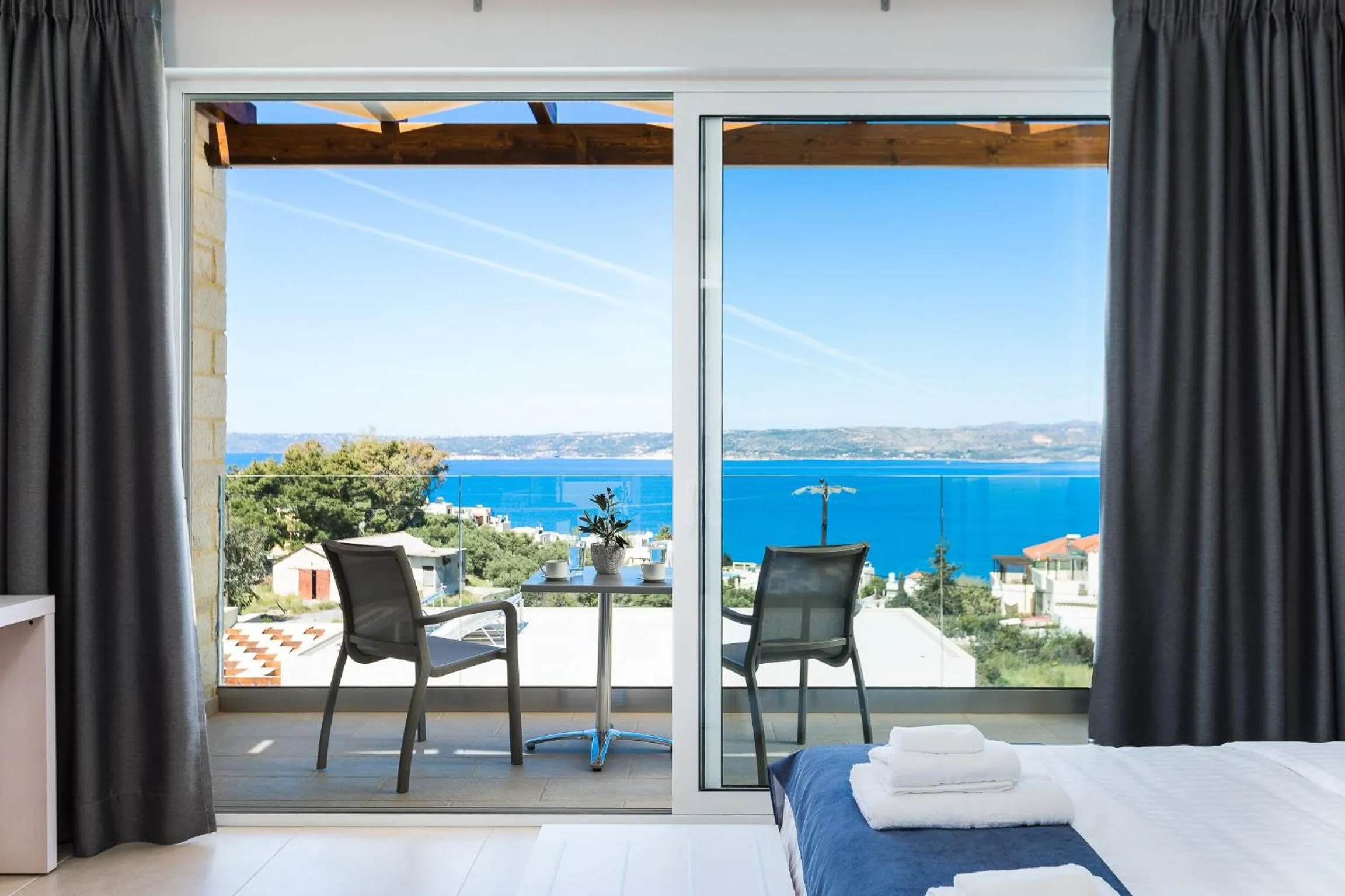 Spring, Bed in Sun and Sea Plus Resort