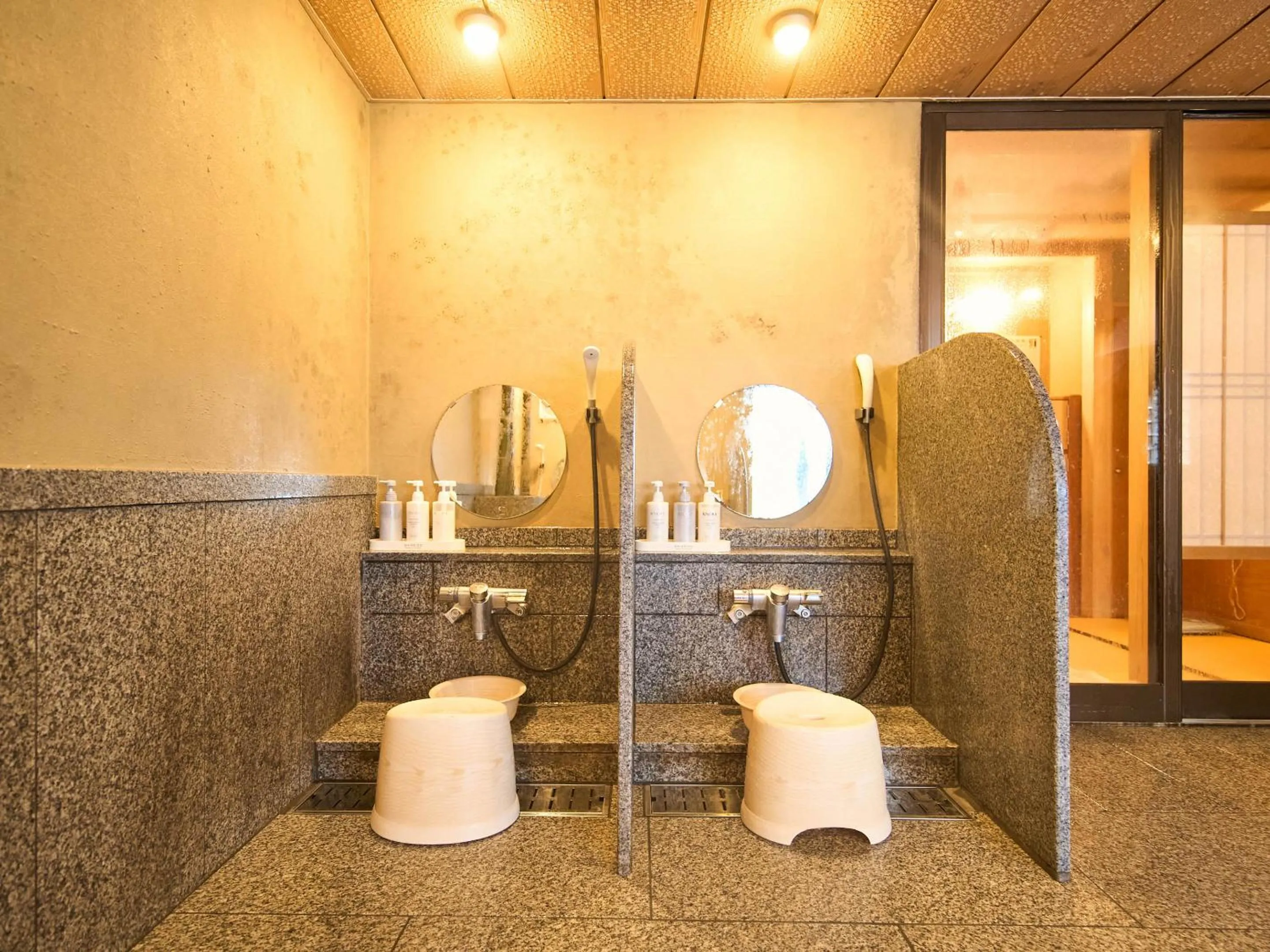 Hot Spring Bath in Sinonomesou Kinosaki Onsen