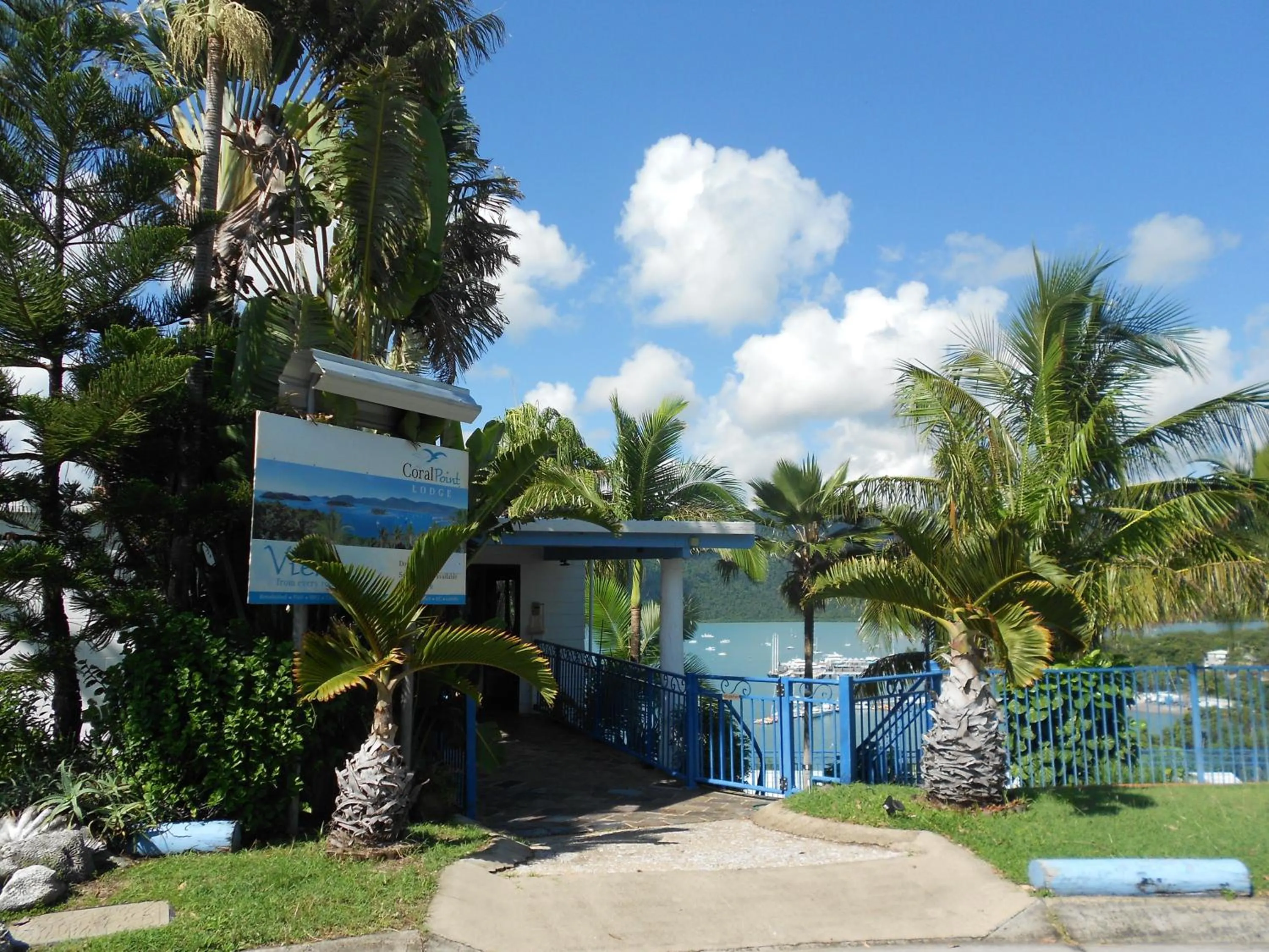 Property building in Coral Point Lodge
