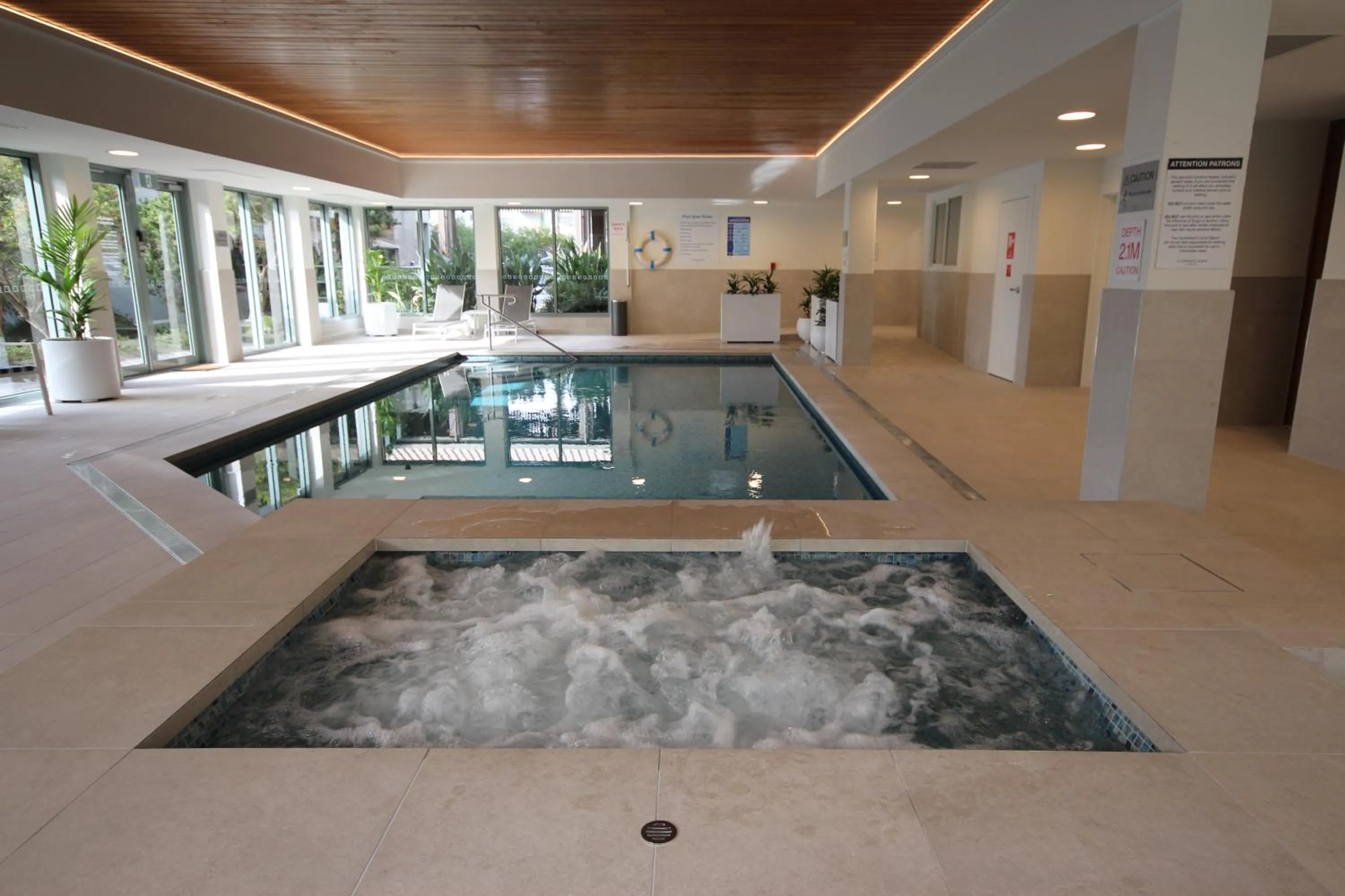 Swimming pool in Cumberland Lorne Resort