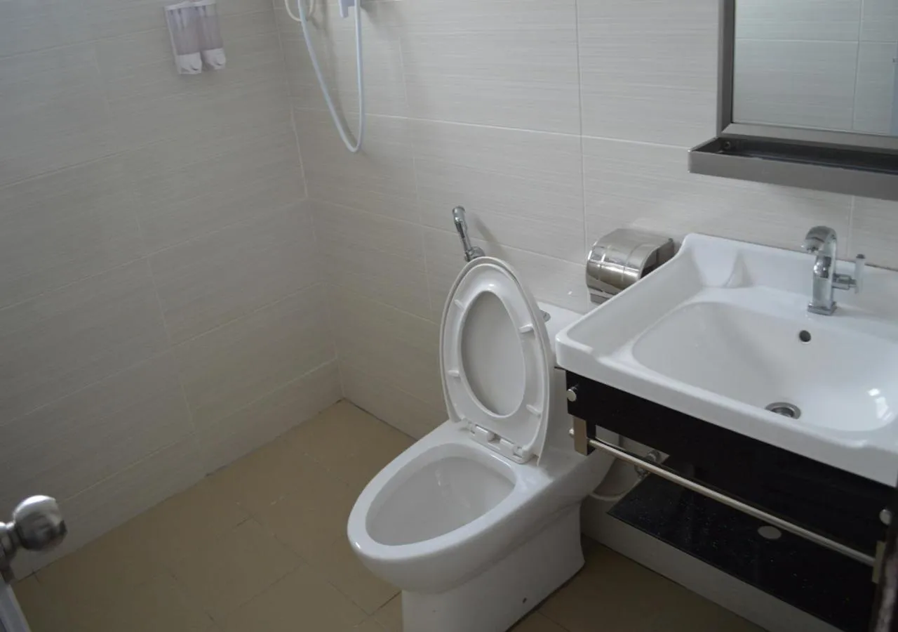 Bathroom in Angsoka Hotel