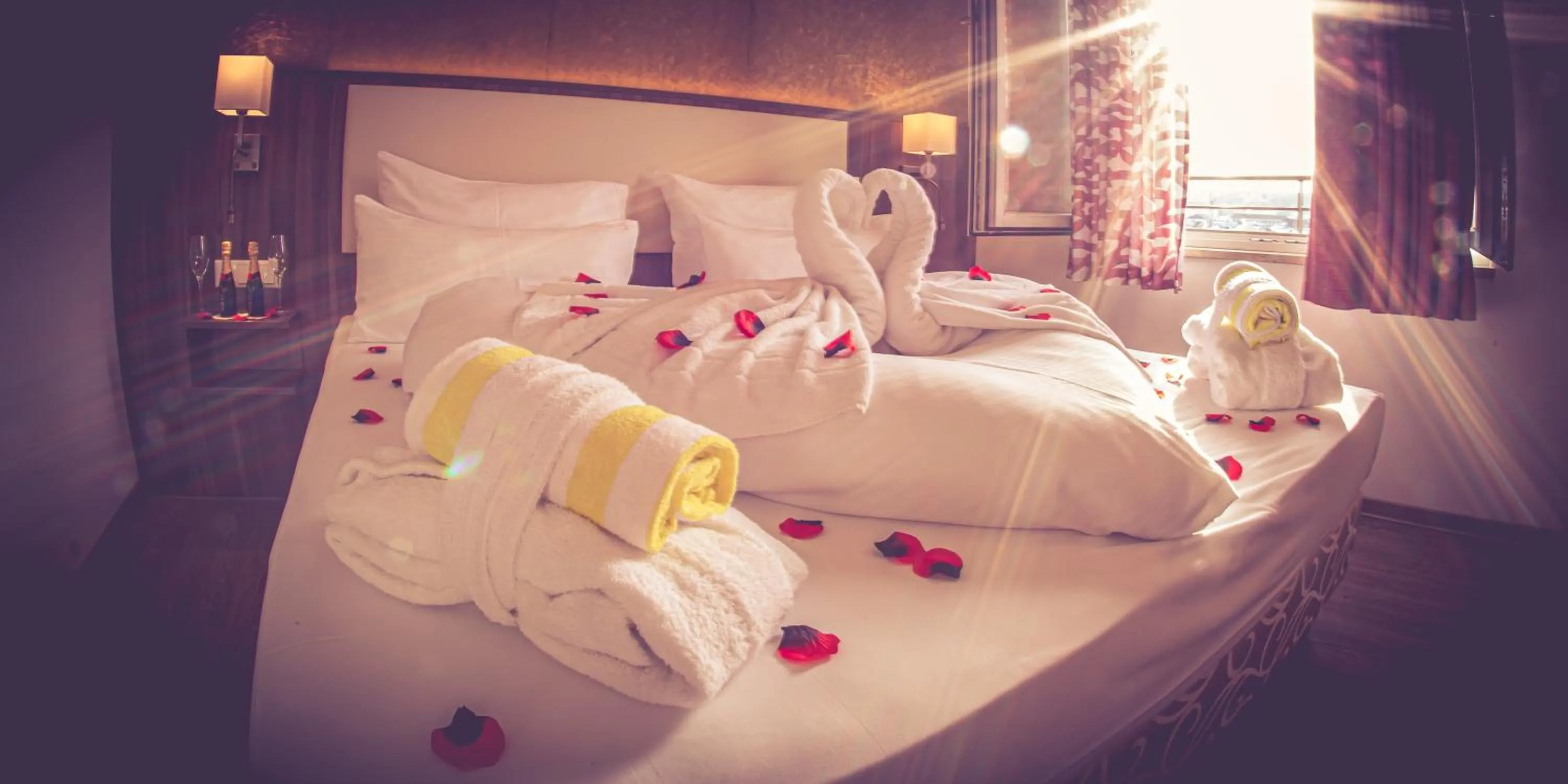 wedding, Bed in DAS HÜRNER