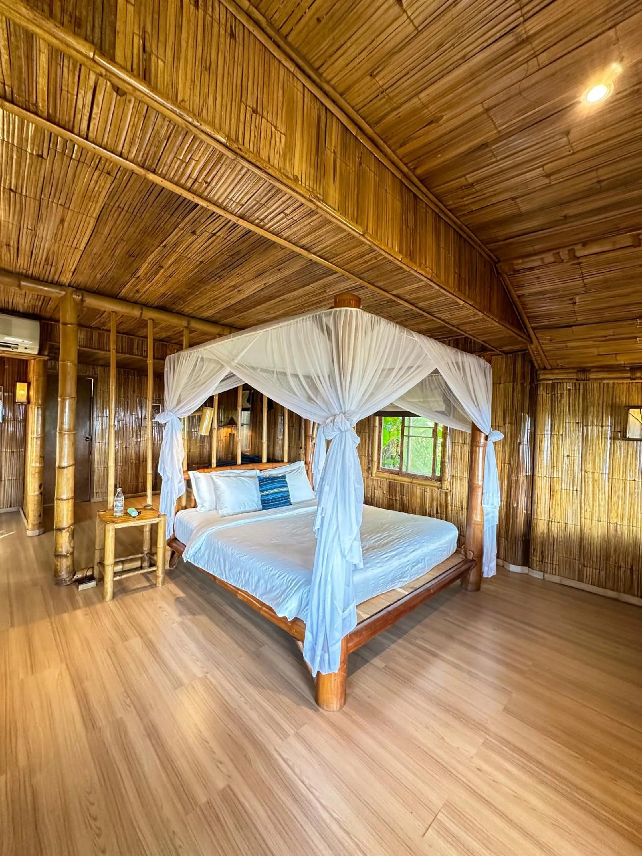 Bed in Phu Chaisai Chiang Rai Mountain Resort