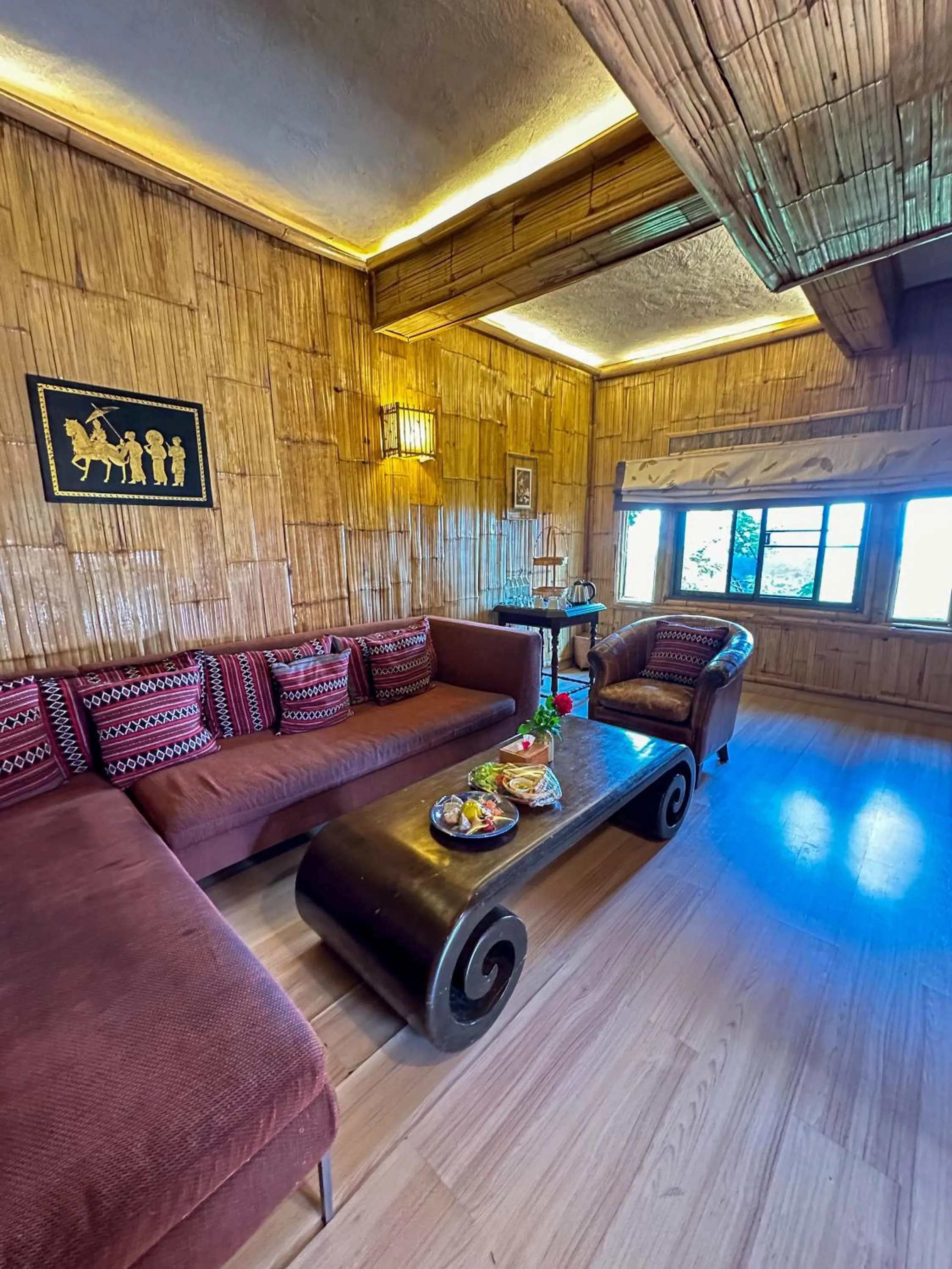 Living room in Phu Chaisai Chiang Rai Mountain Resort