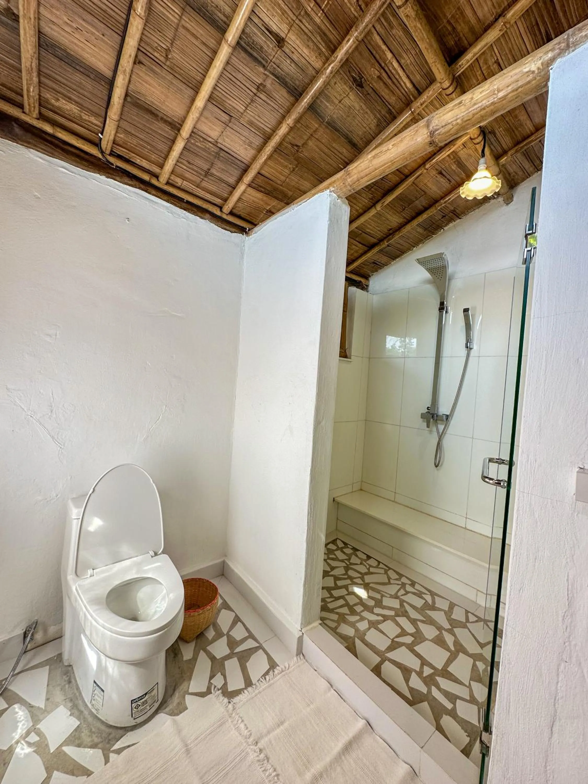 Shower in Phu Chaisai Chiang Rai Mountain Resort