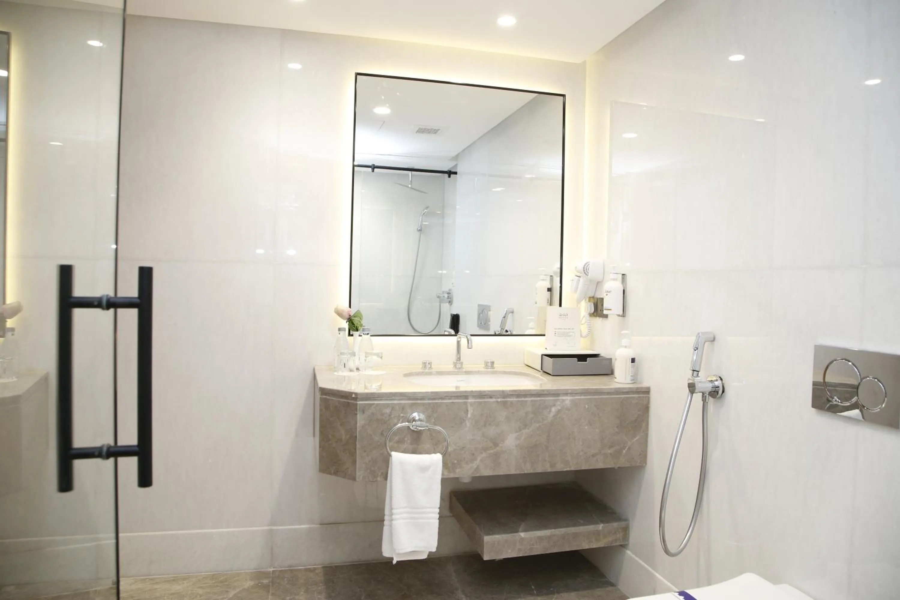 Bathroom in MADEN Al Rawda مادن الروضة