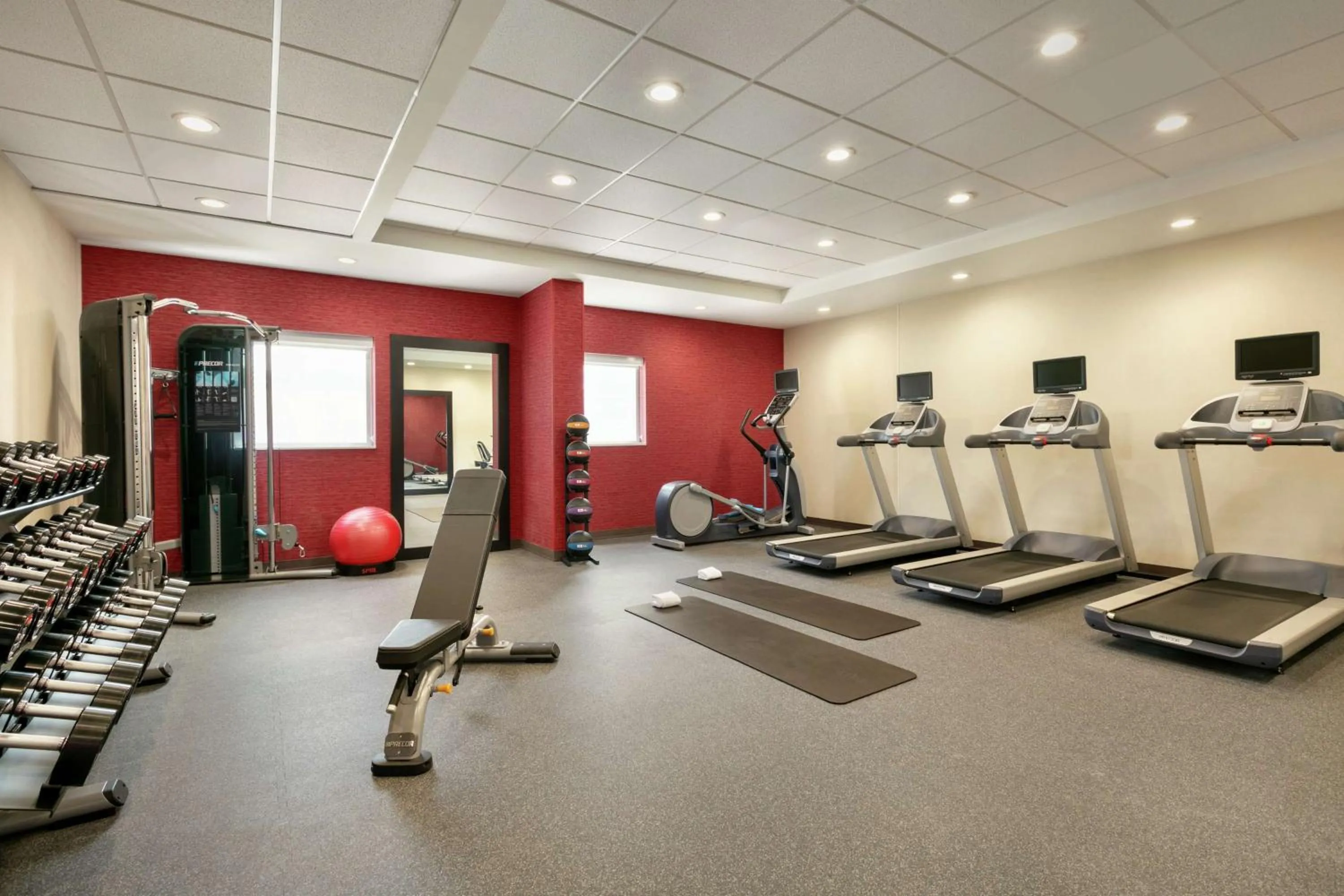 Fitness centre/facilities in Home2 Suites By Hilton Brandon Tampa