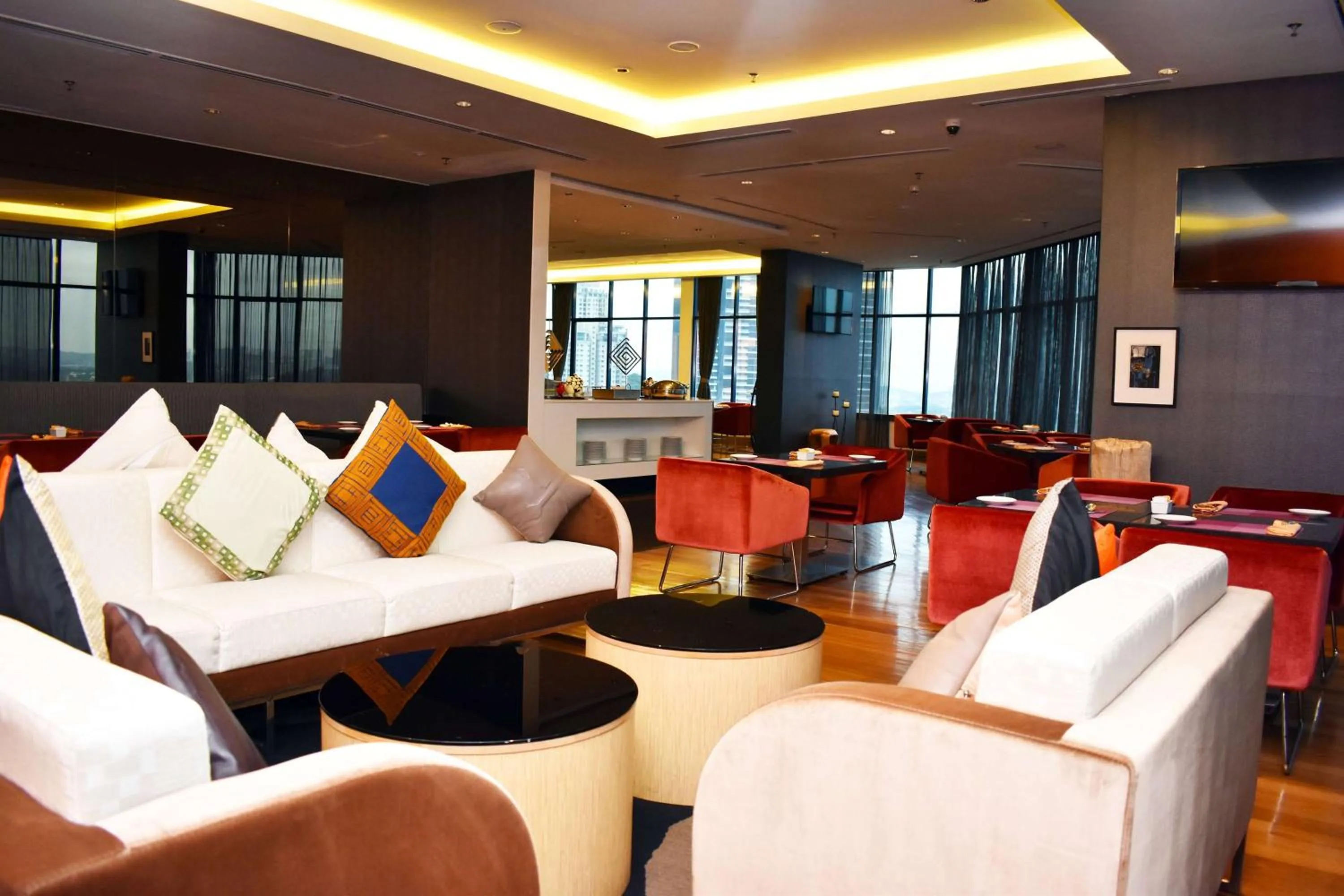 Lounge or bar in Wyndham Grand Bangsar Kuala Lumpur