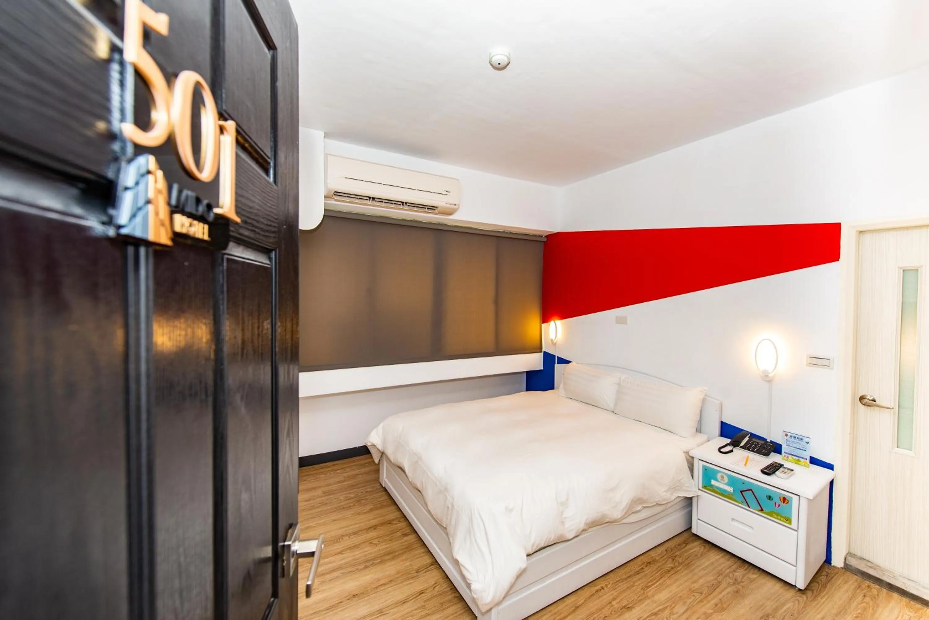 Photo of the whole room, Bed in Traveller Inn - Mido Hotel