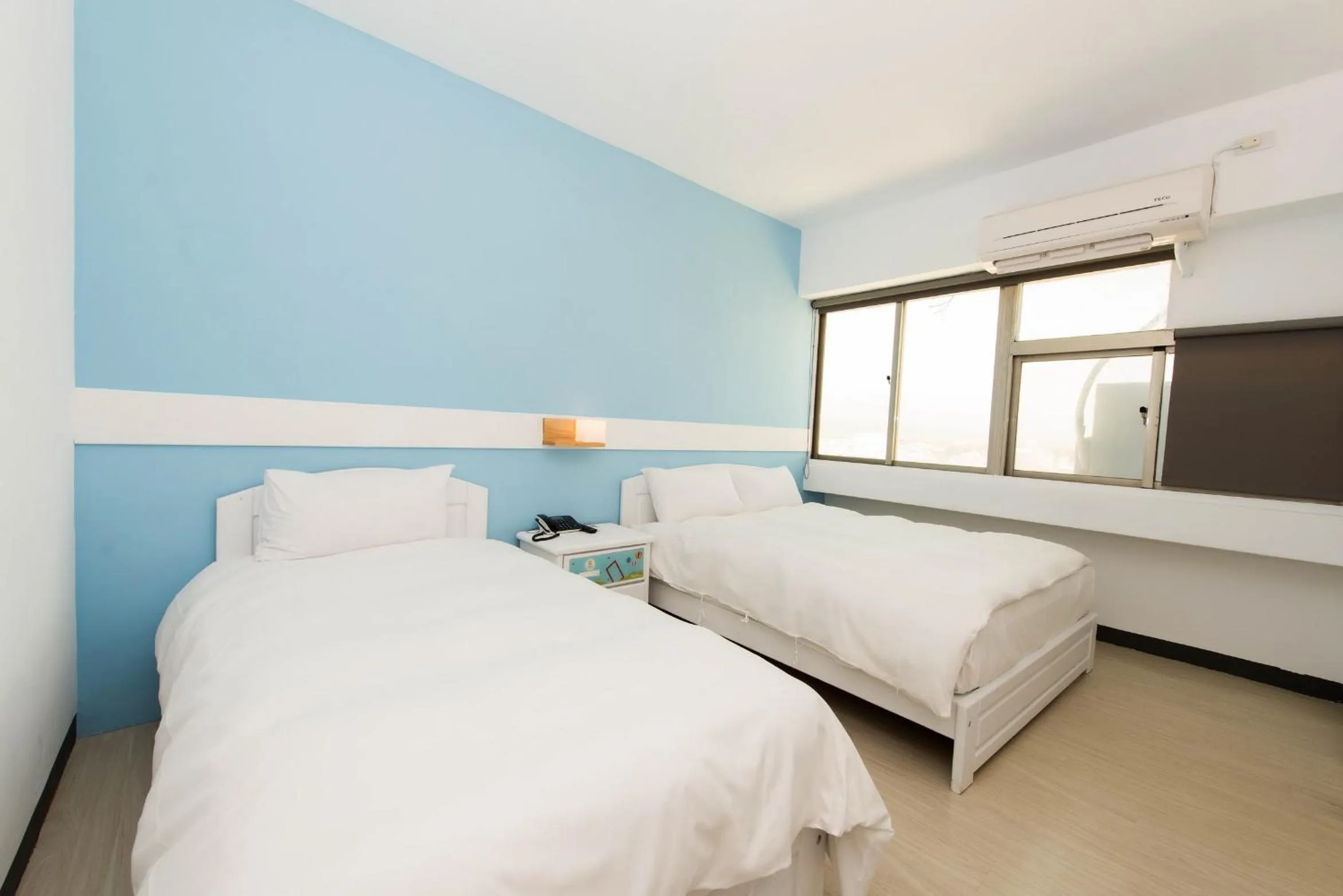 Photo of the whole room, Bed in Traveller Inn - Mido Hotel