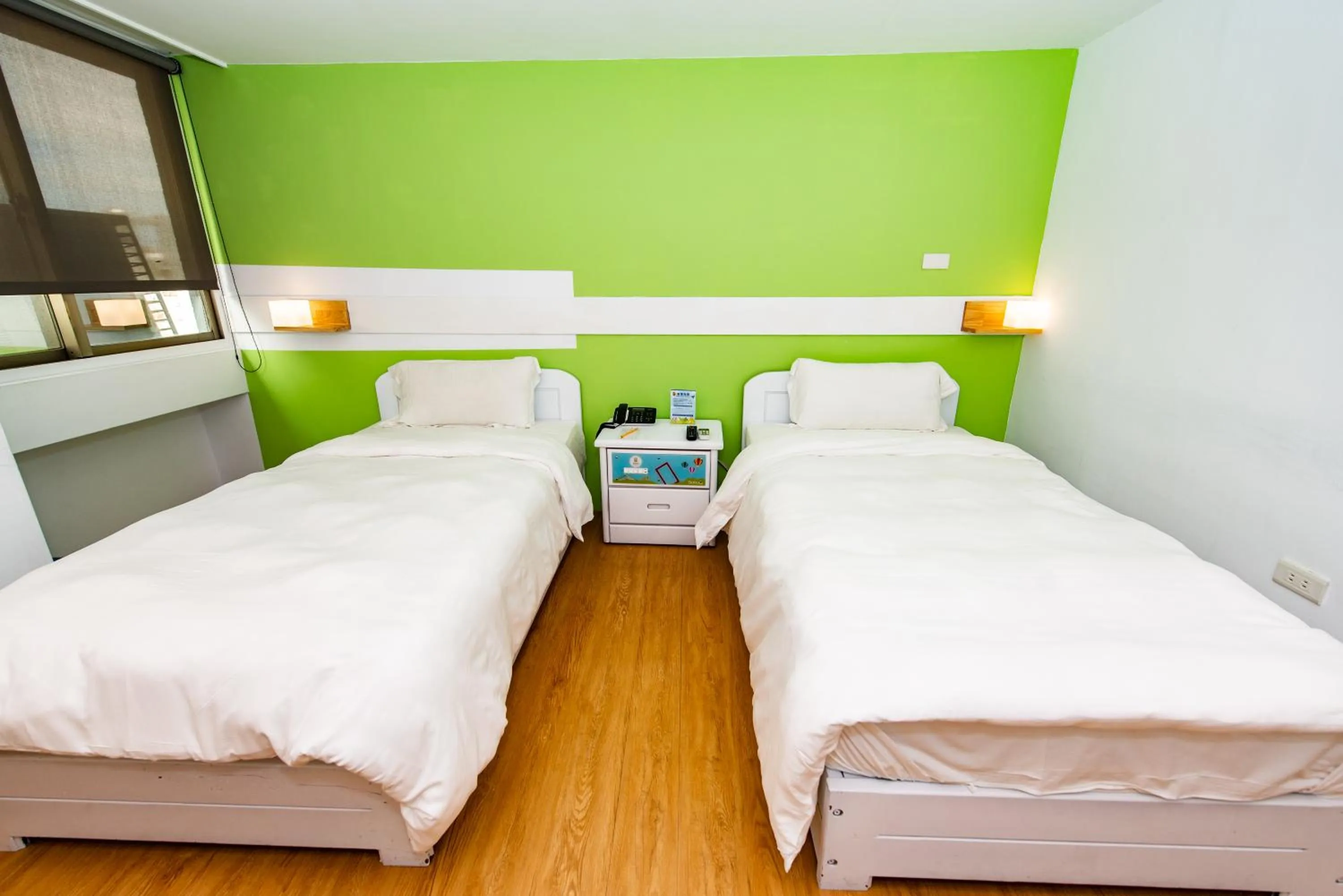 Photo of the whole room, Bed in Traveller Inn - Mido Hotel