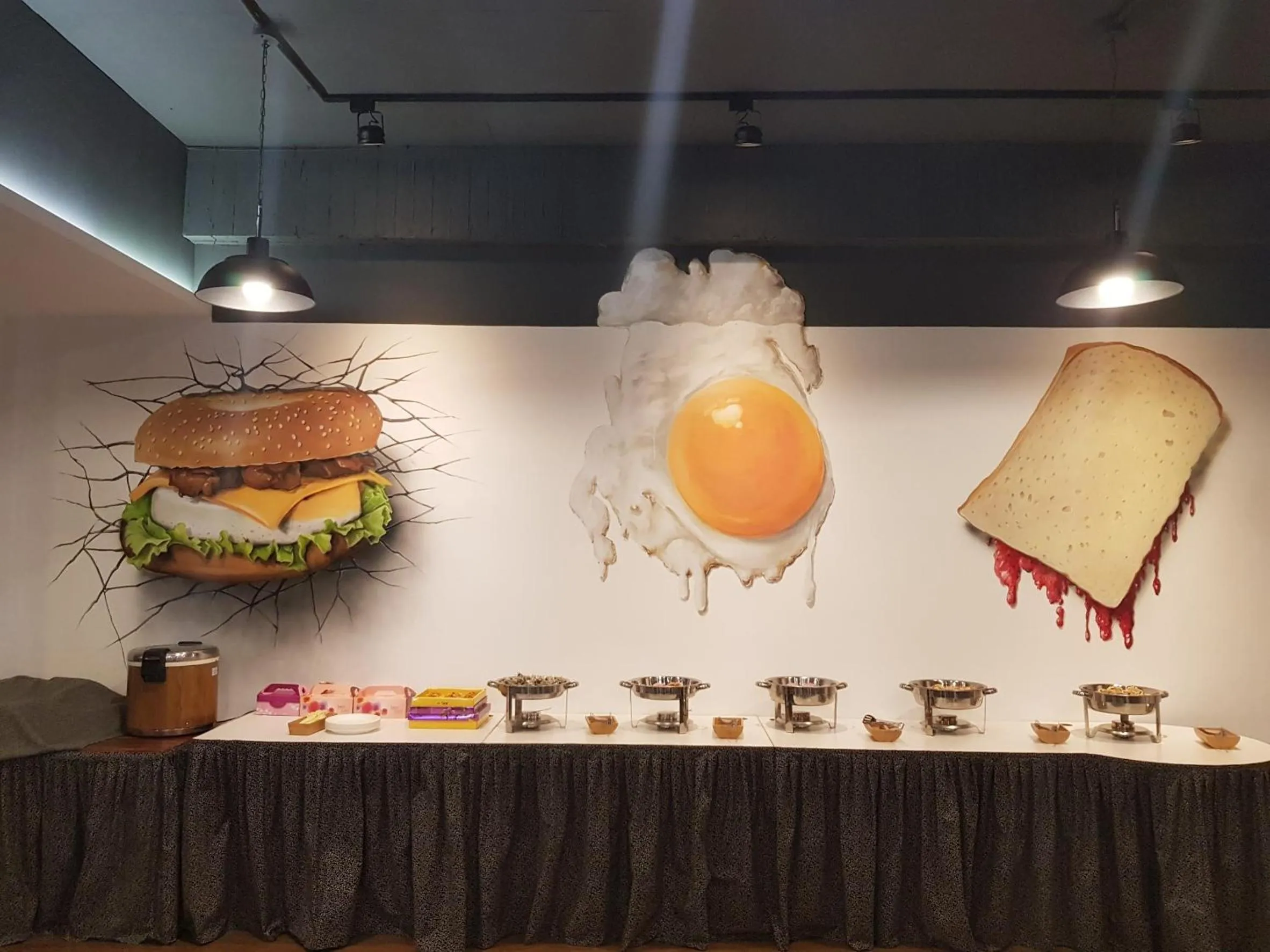 Food and drinks in Traveller Inn - Mido Hotel