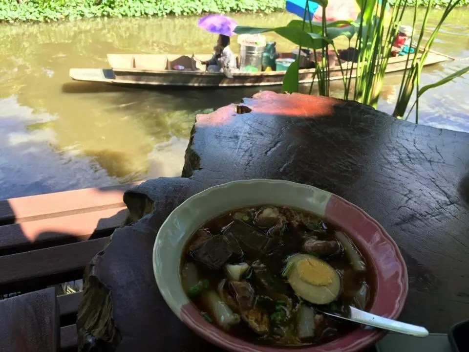 BaanSuanLeelawadee Resort Amphawa