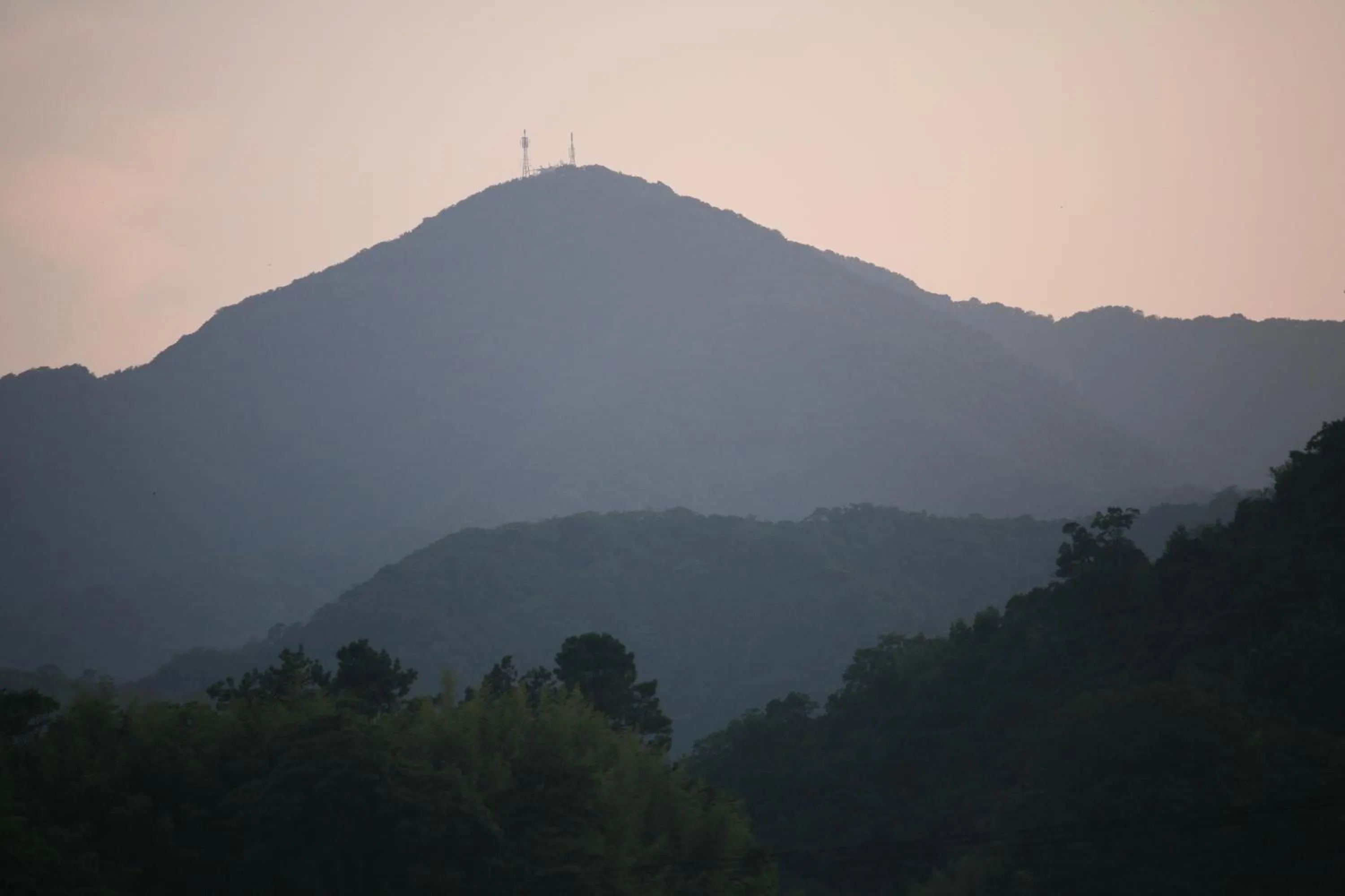 Nearby landmark in Onishiya Suishoen