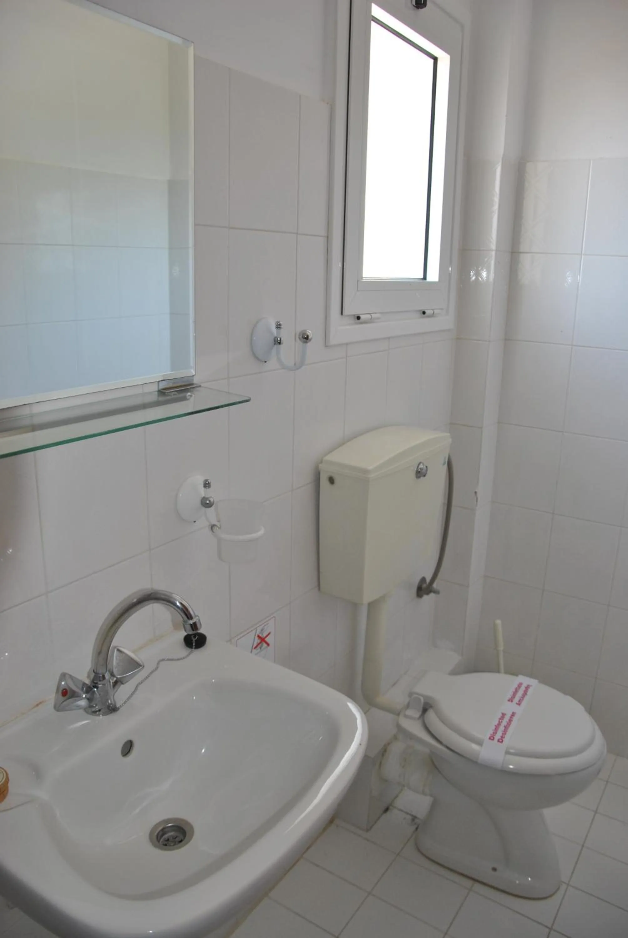 Filoxenia Hotel & Apartments