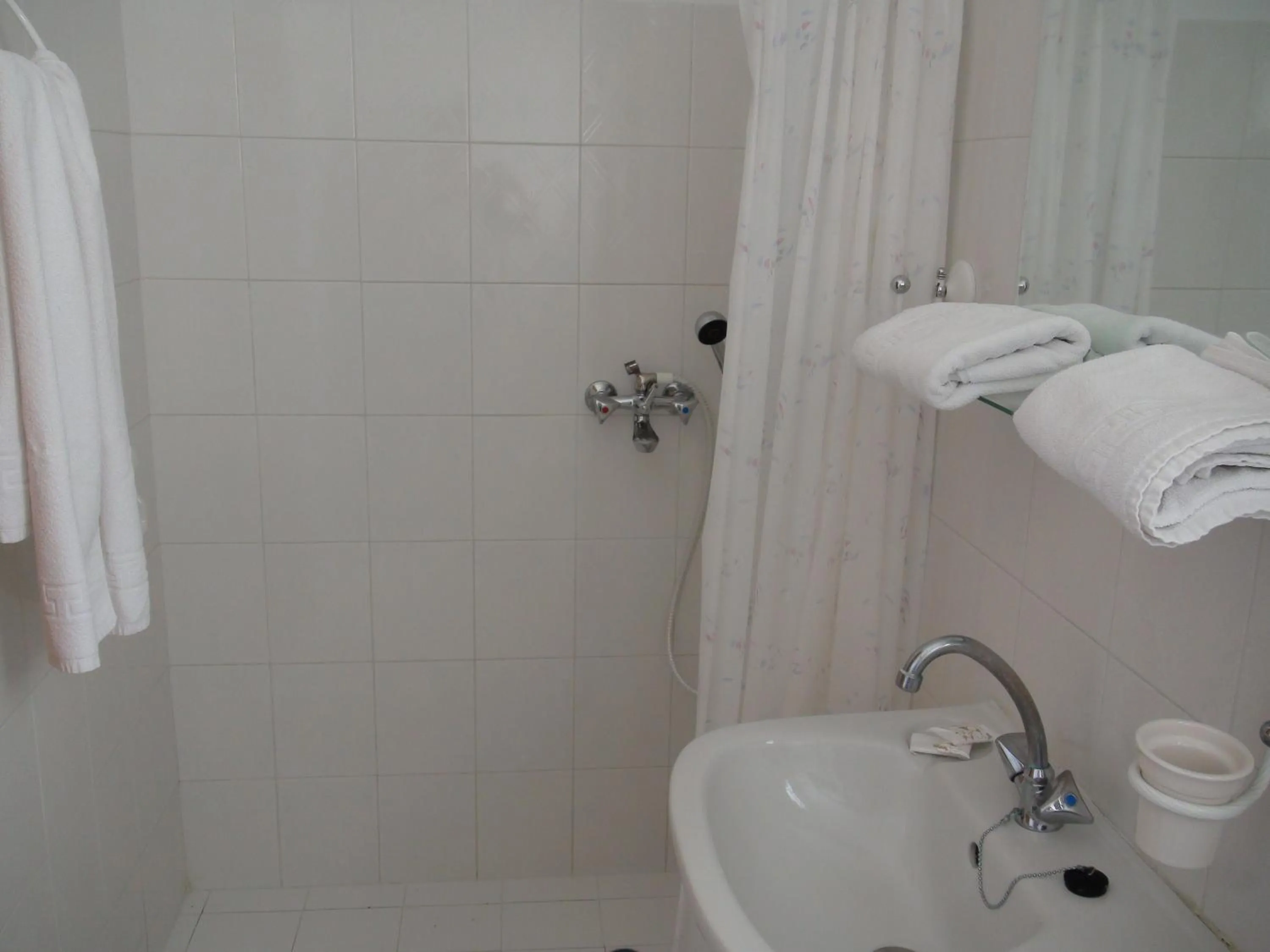 Bathroom in Filoxenia Hotel & Apartments