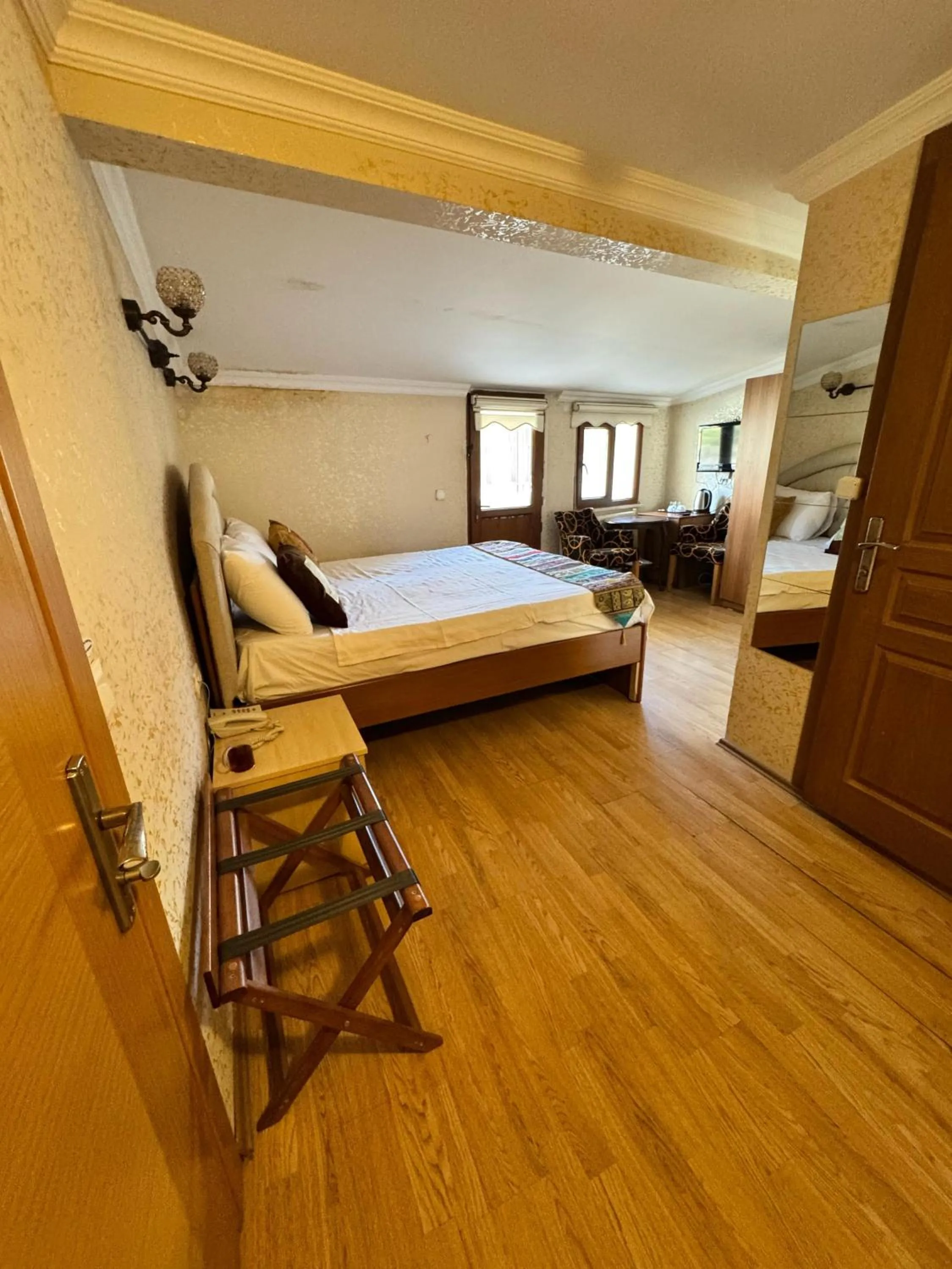 Photo of the whole room, Bed in Hotel Ipekyolu